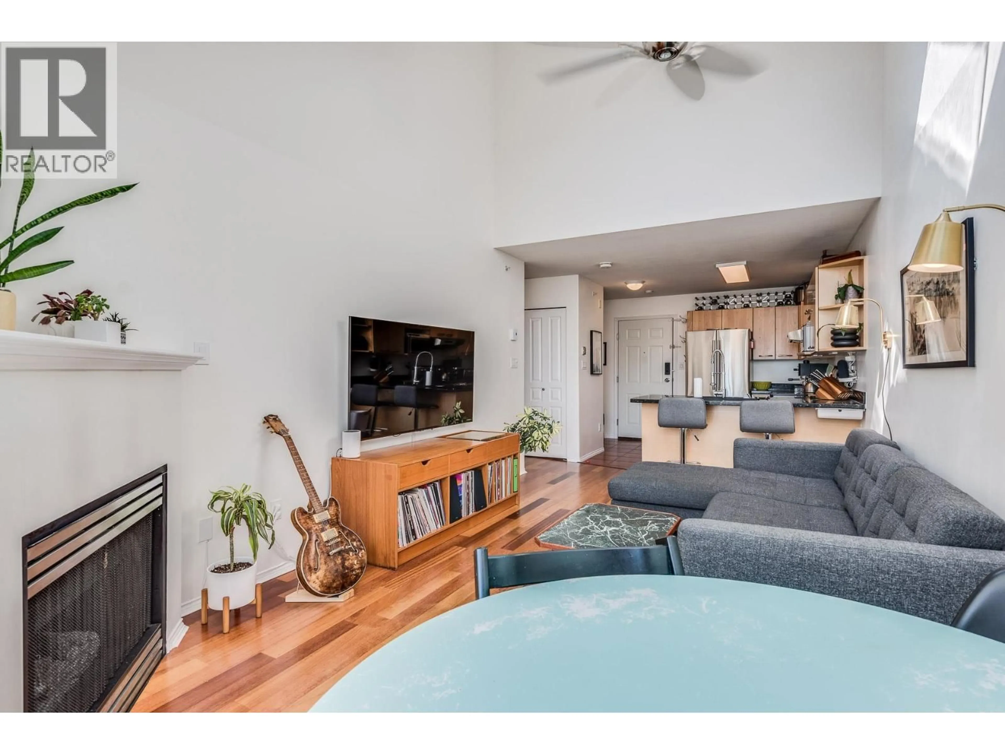 Living room with furniture, unknown for 404 - 3939 HASTINGS STREET, Burnaby British Columbia V5C2H8