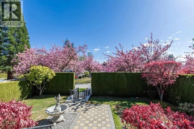 3587 38TH AVENUE, Vancouver 4
