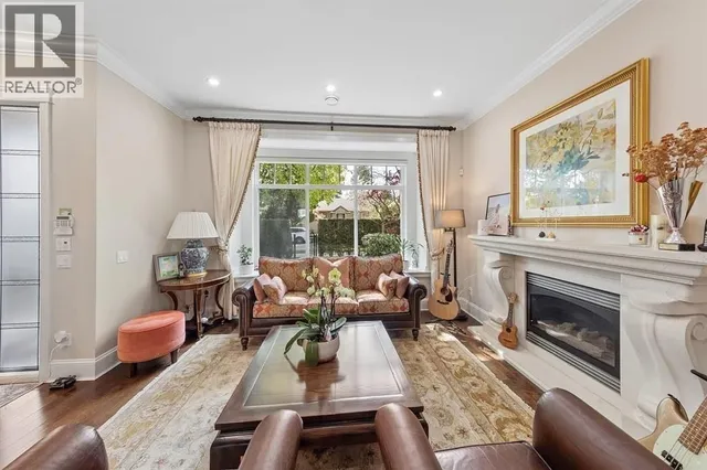 2911 35TH AVENUE, Vancouver 5