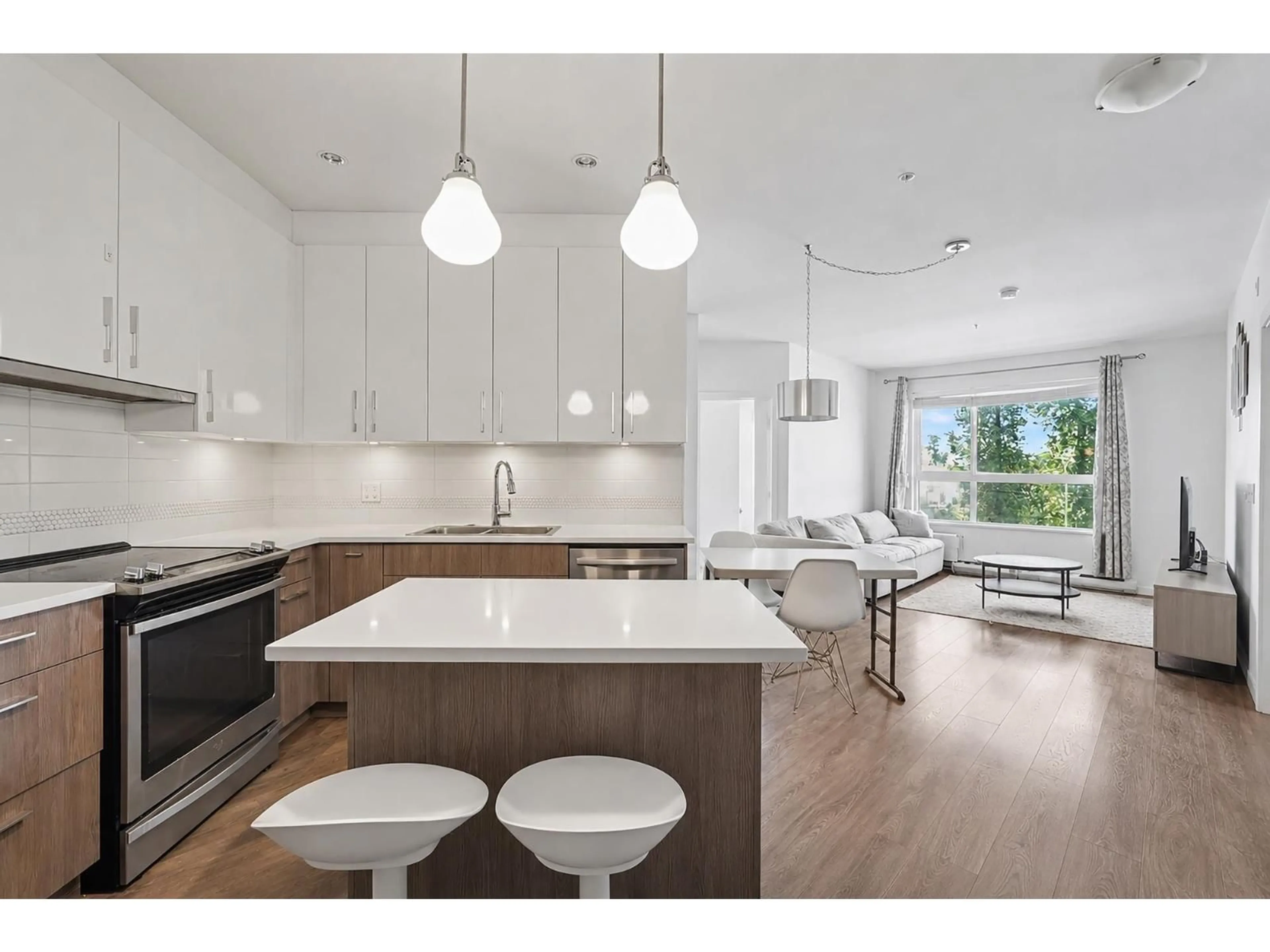 Open concept kitchen, unknown for 301 - 20829 77A AVENUE, Langley British Columbia V2Y0Y5
