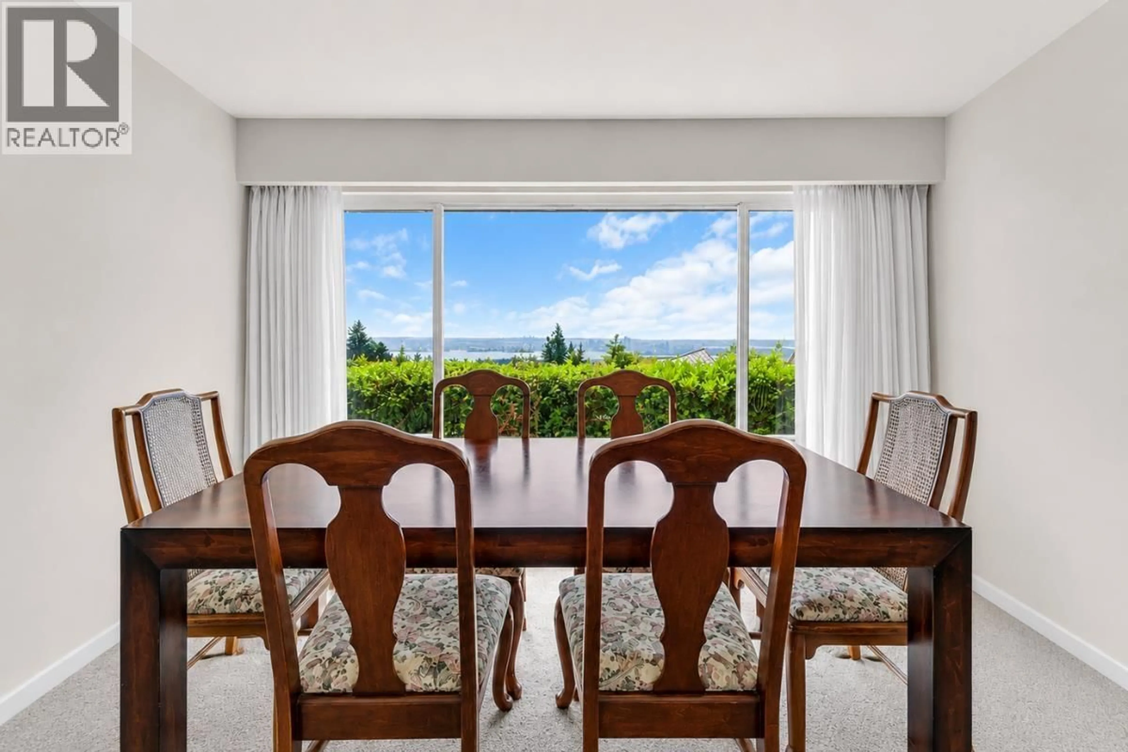 Dining room, unknown for 403 NEWDALE COURT, North Vancouver British Columbia V7N3H3