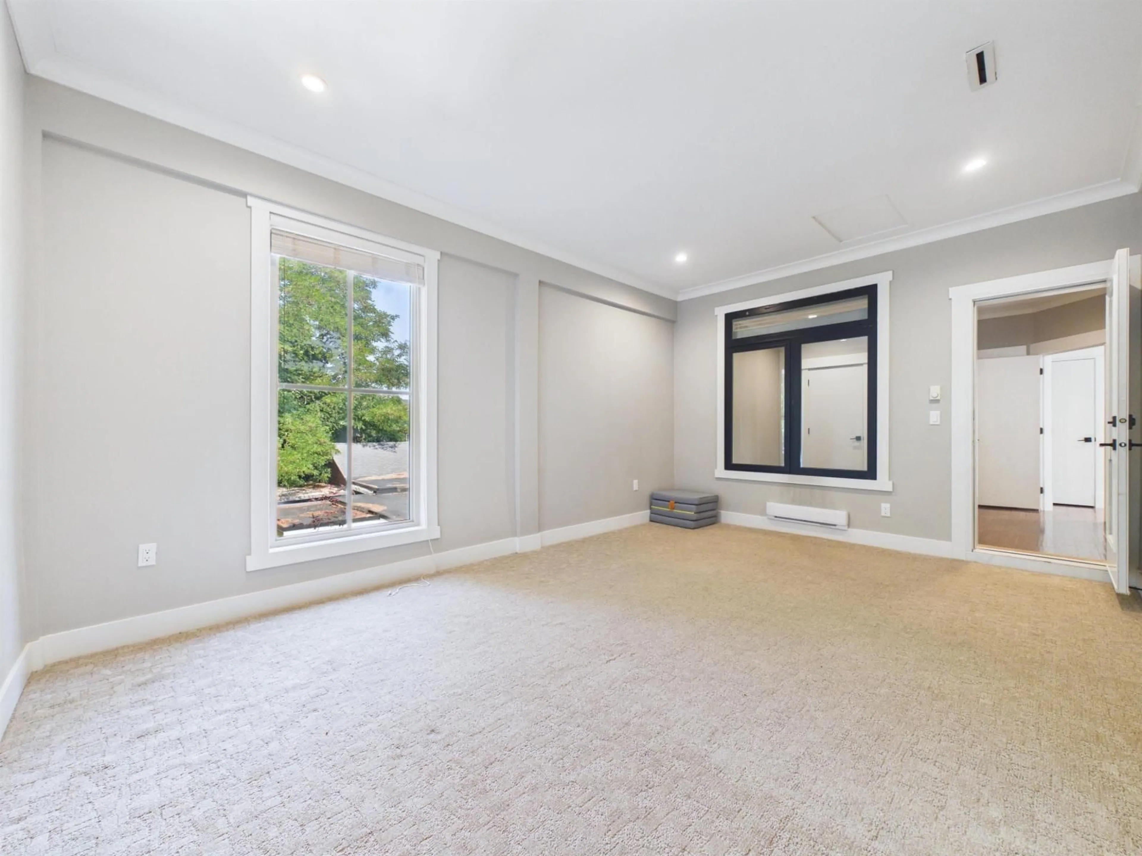 A pic of a room for 2309 154 STREET, Surrey British Columbia V4A4S6