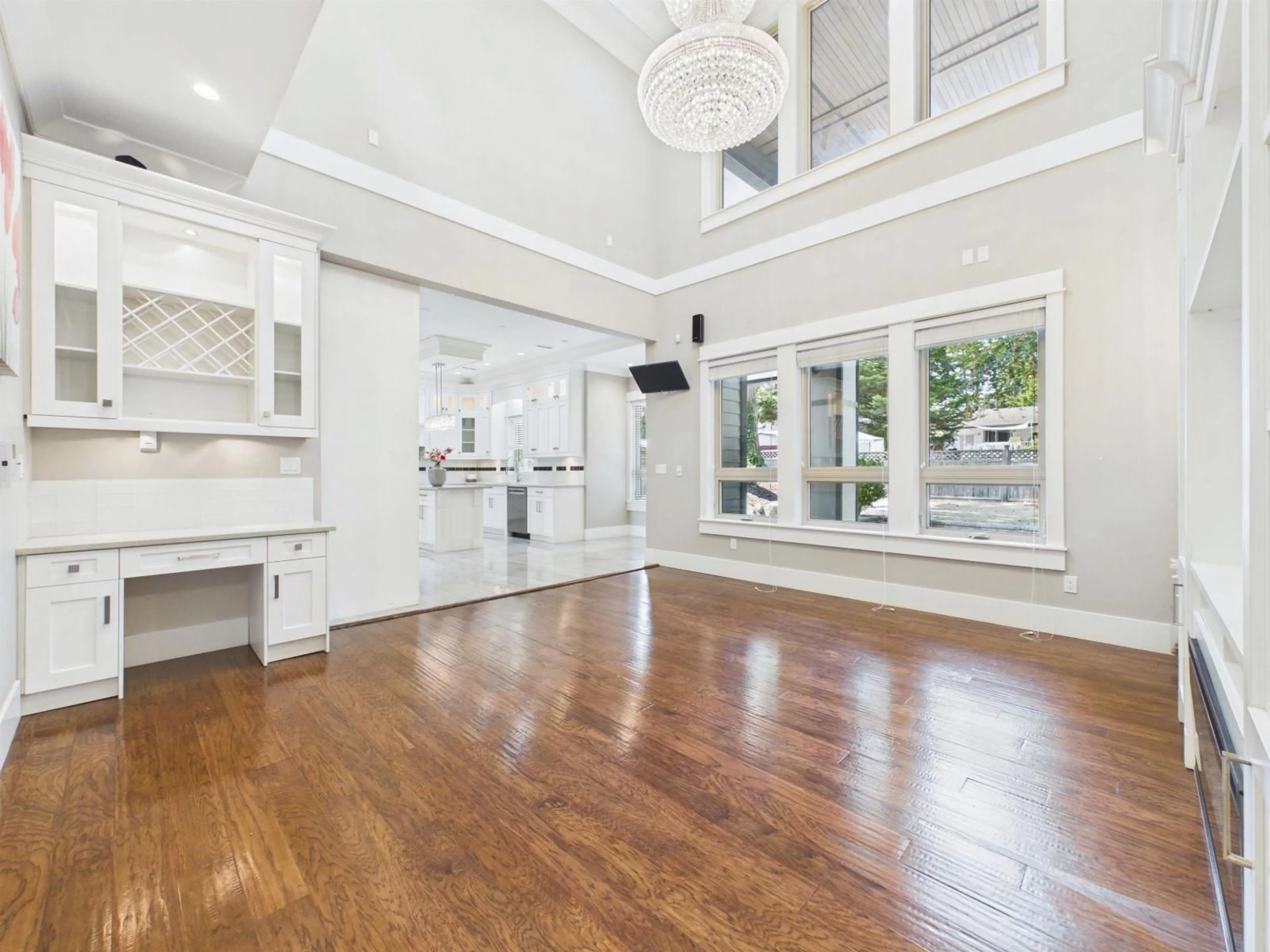 Open concept kitchen, unknown for 2309 154 STREET, Surrey British Columbia V4A4S6