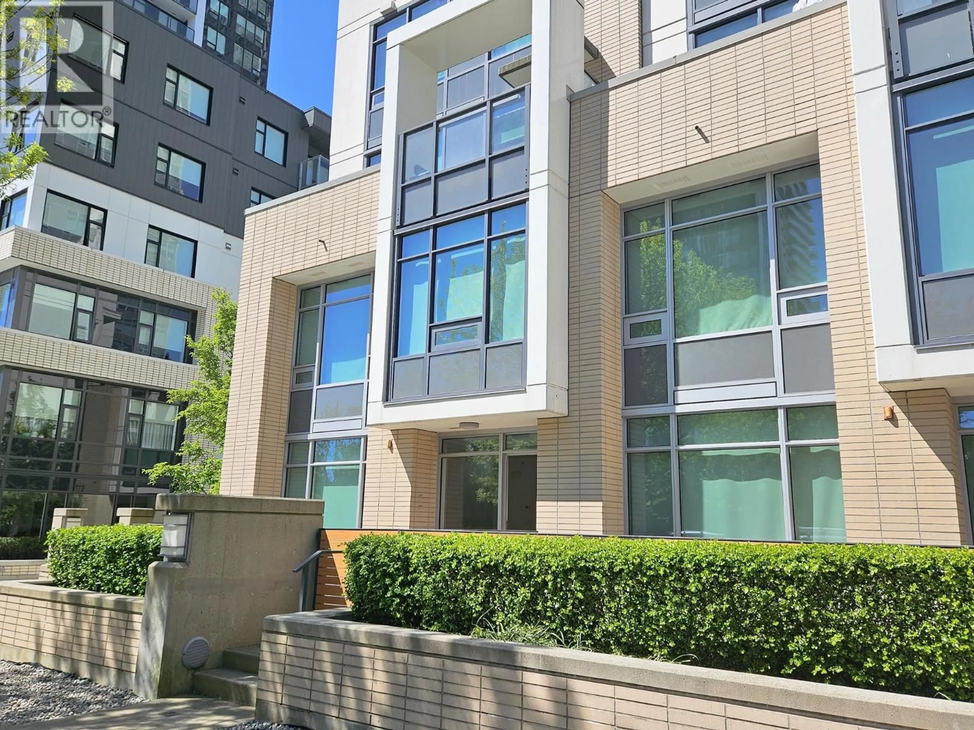 Unknown for 6471 TELFORD AVENUE, Burnaby British Columbia V5H0B6