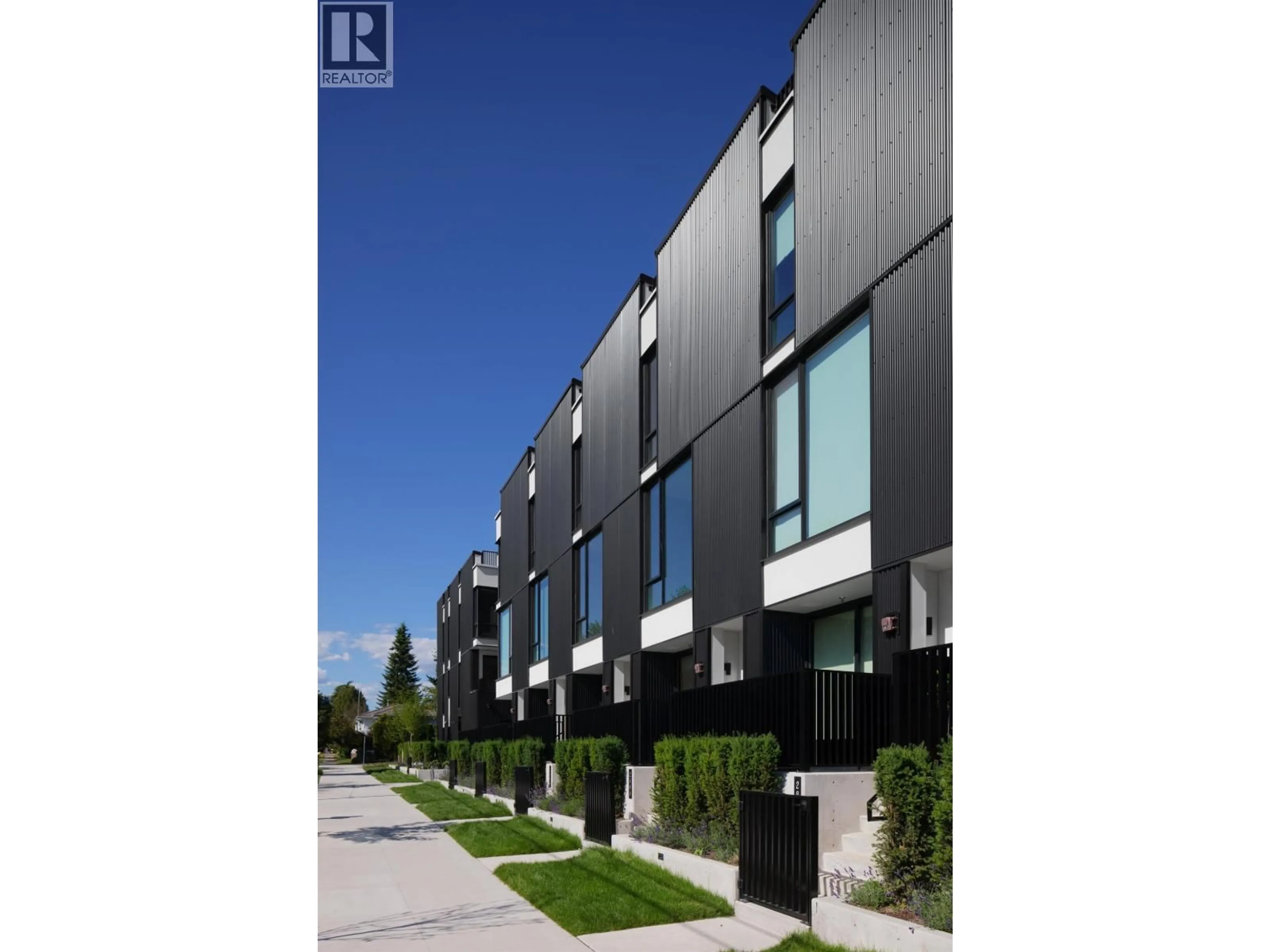 Unknown for 151 - 2451 GRANDVIEW HIGHWAY, Vancouver British Columbia V5M2E1