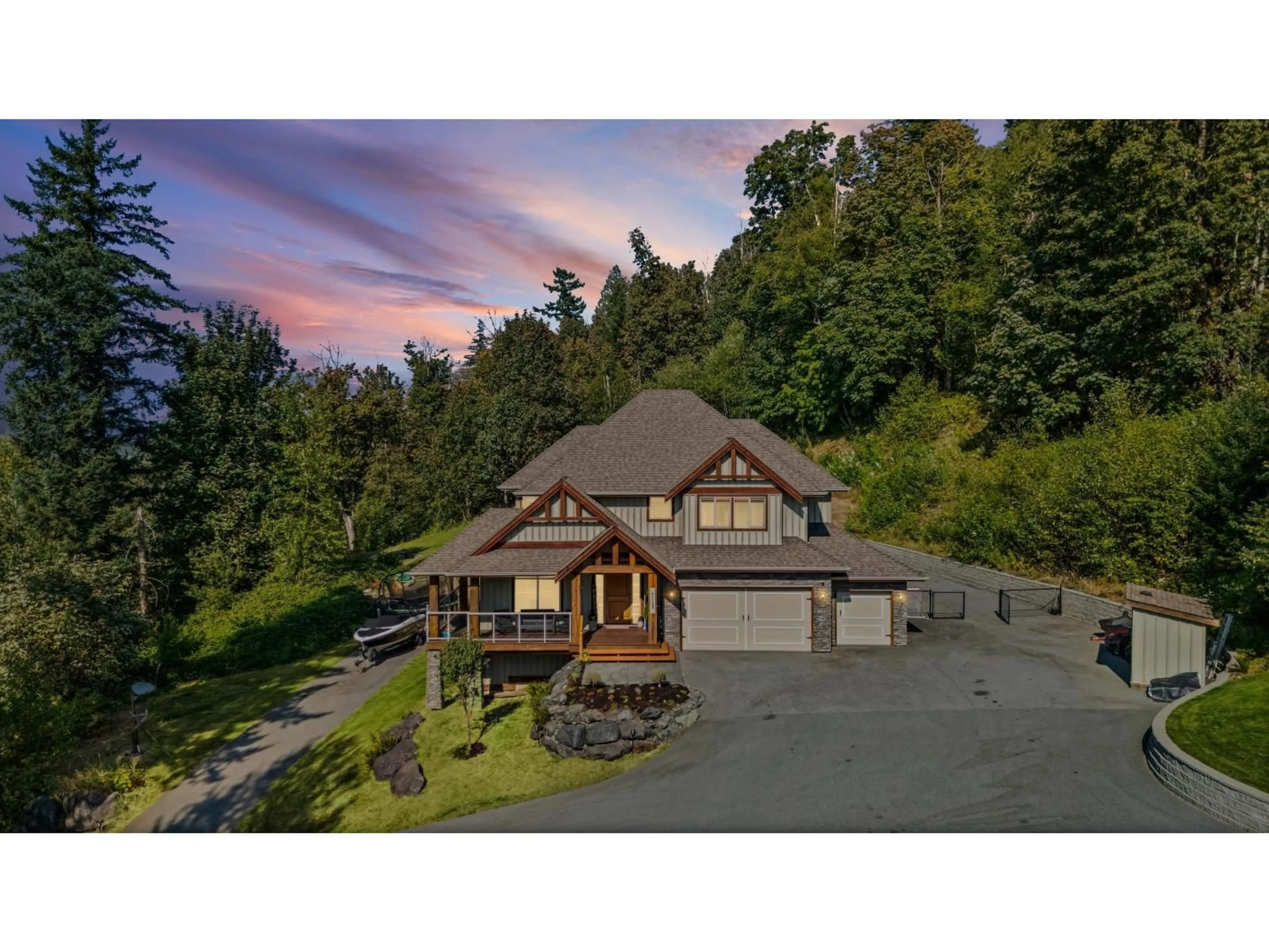 A pic from outside/outdoor area/front of a property/back of a property/a pic from drone, unknown for 41150 OLD YALE ROAD, Abbotsford British Columbia V3G2S9
