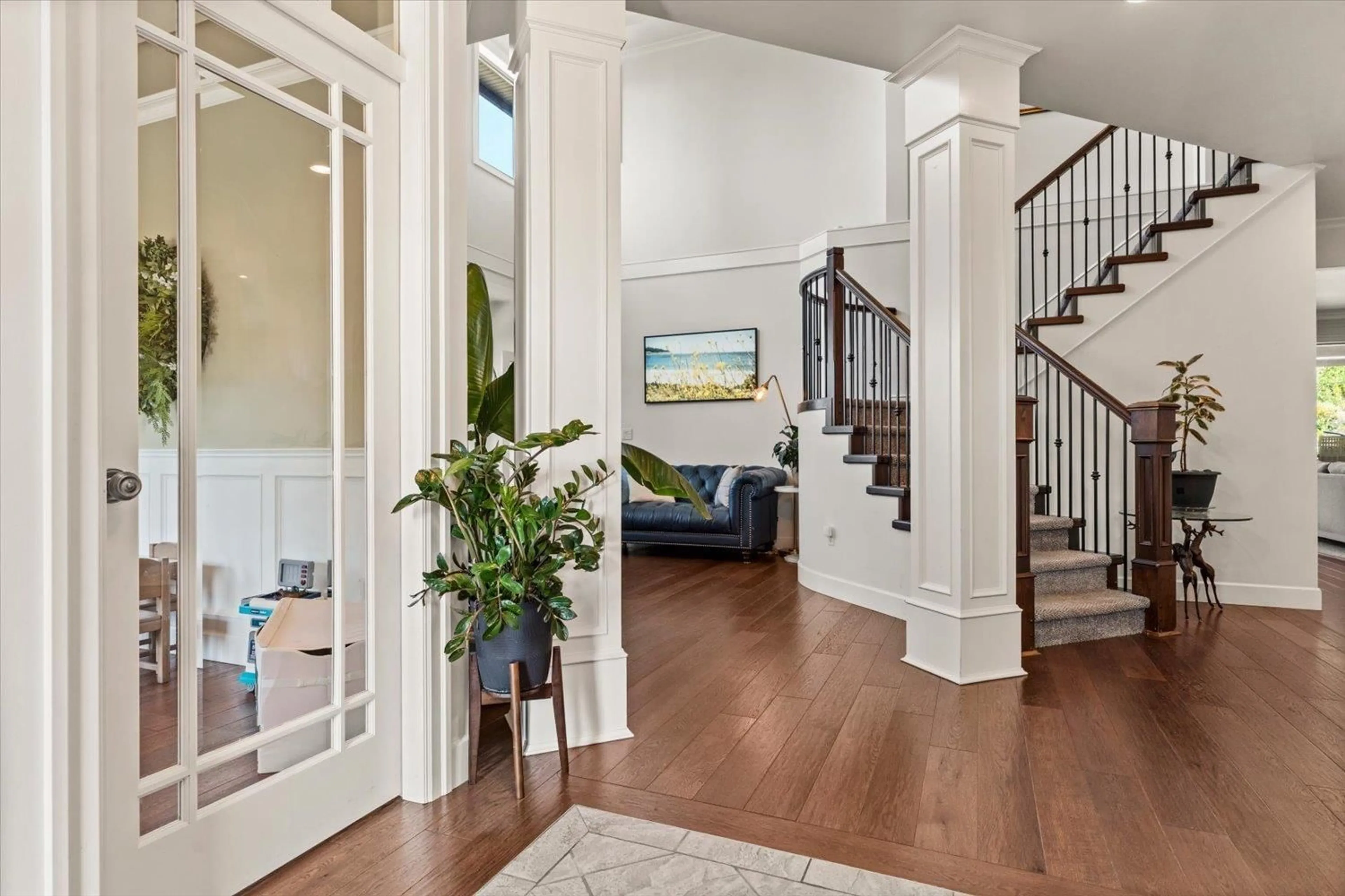 Indoor entryway for 41150 OLD YALE ROAD, Abbotsford British Columbia V3G2S9
