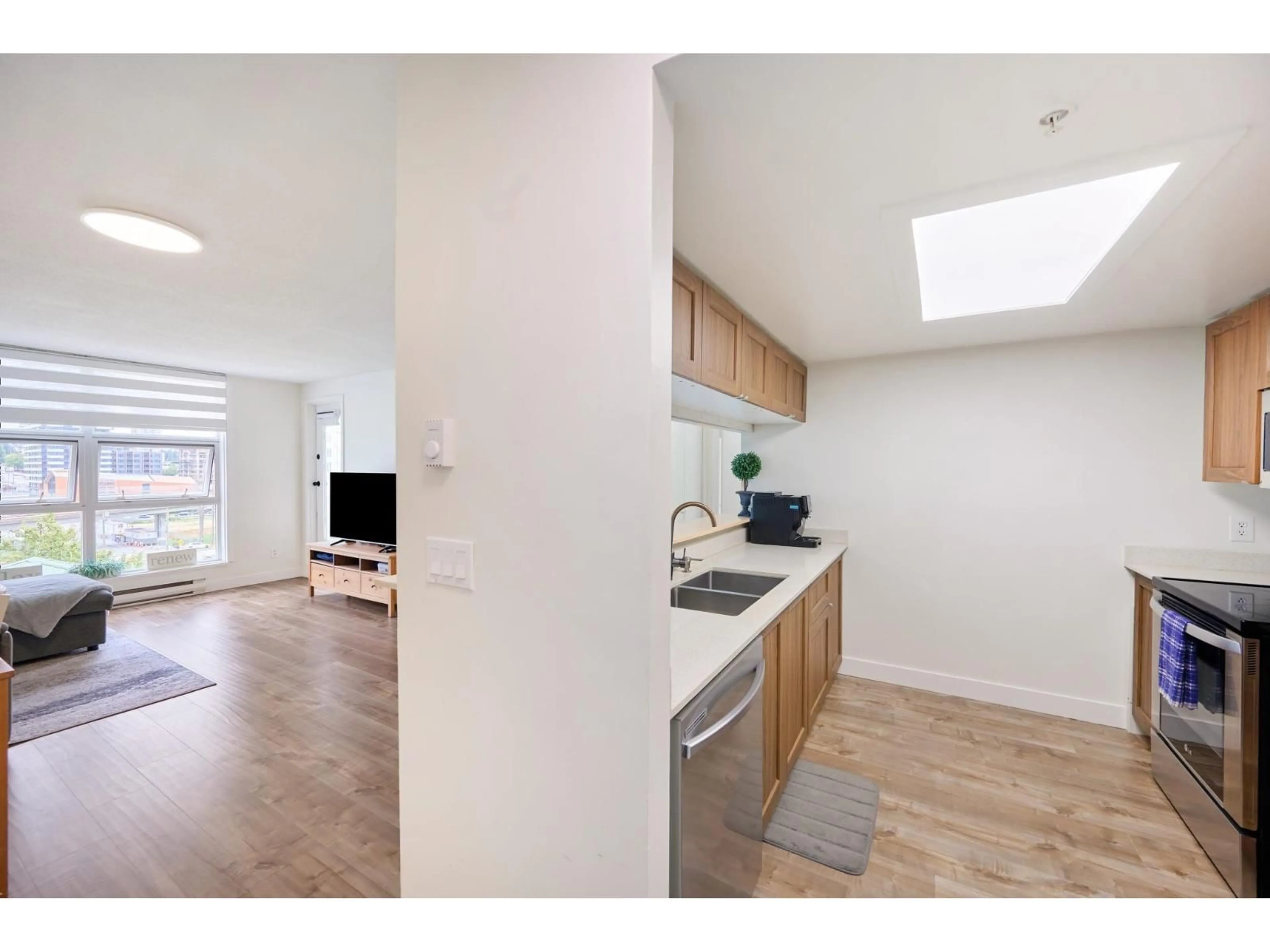 Unknown for 705 - 10523 UNIVERSITY DRIVE, Surrey British Columbia V3T5T8