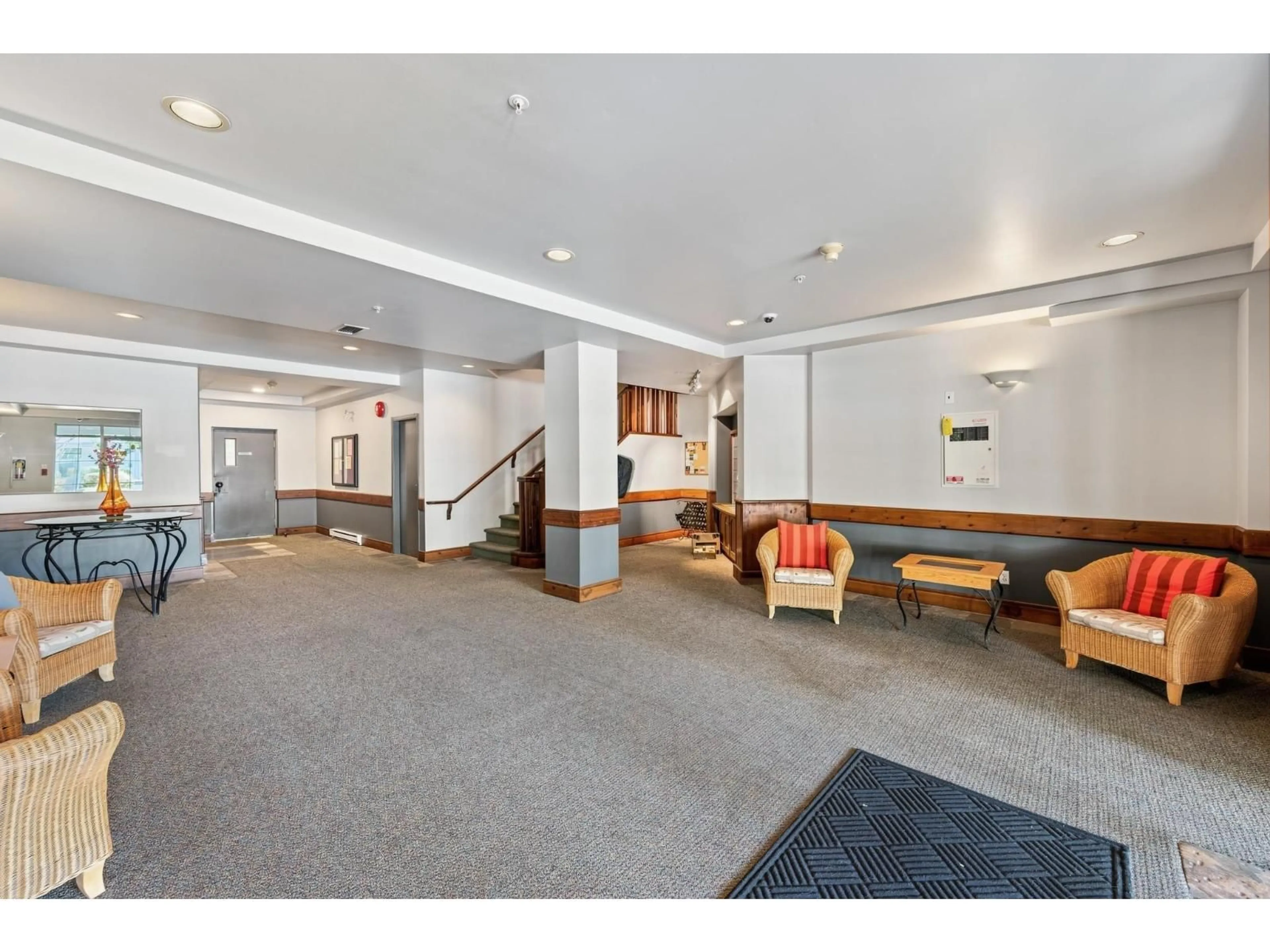 Lobby for 115 - 6336 197 STREET, Langley British Columbia V2Y2T7