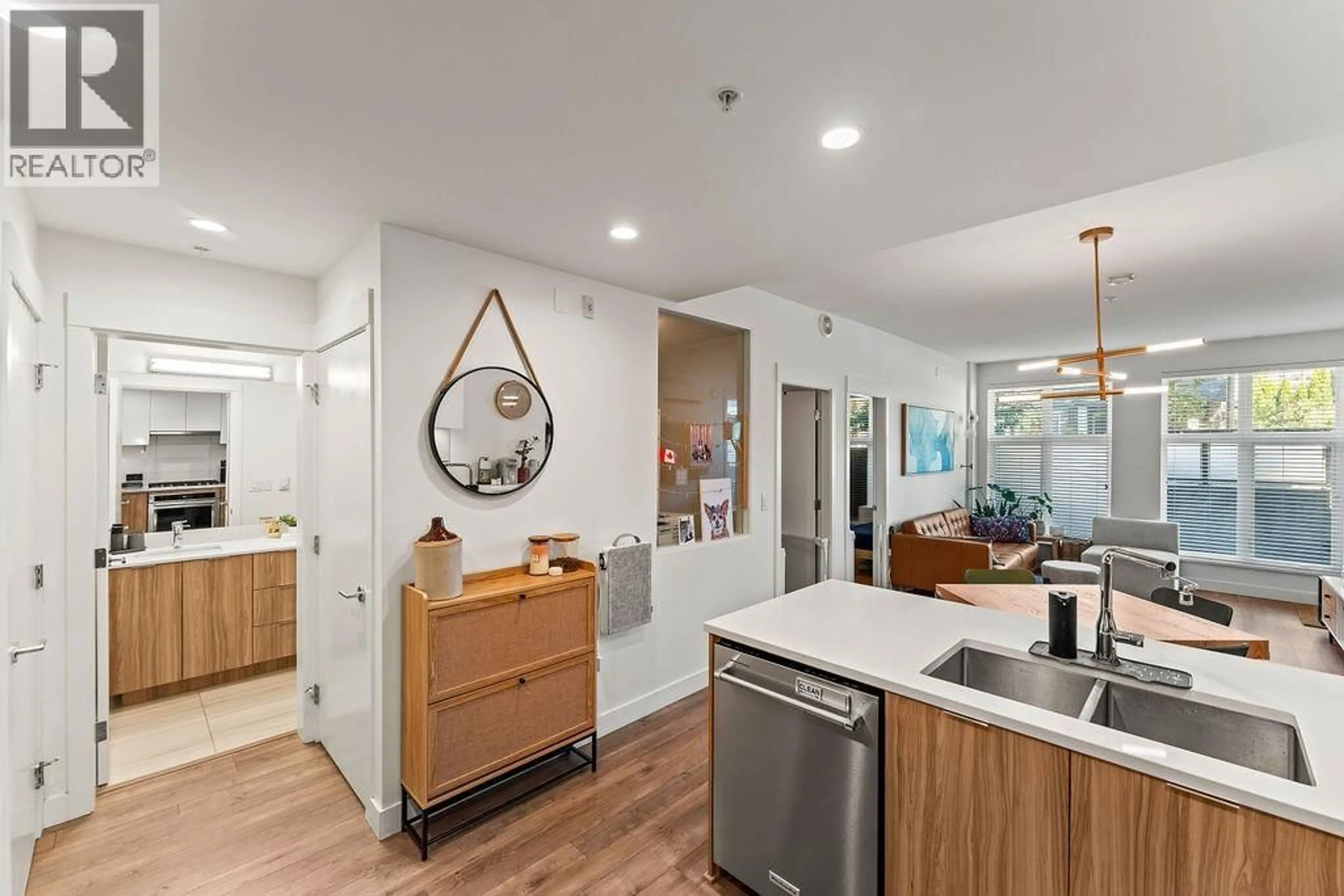 Open concept kitchen, unknown for 101 - 750 DOGWOOD STREET, Coquitlam British Columbia V3J4B7