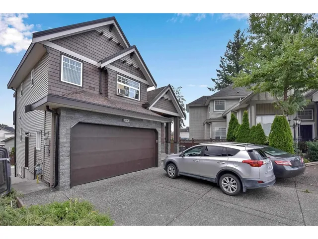 6842 131 STREET, Surrey 3