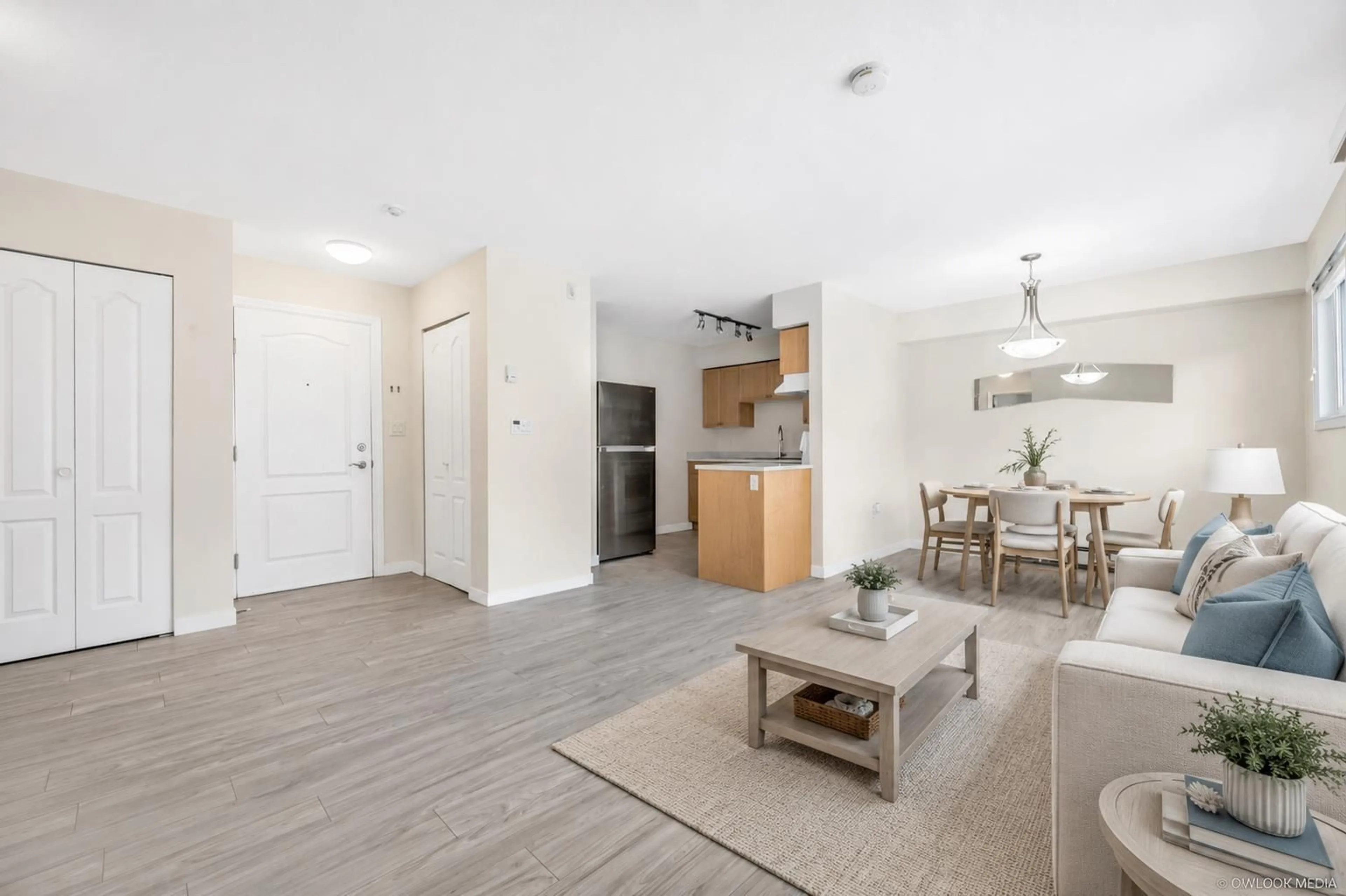 Unknown for 103 - 14881 MARINE DRIVE DRIVE, White Rock British Columbia V4B1C2