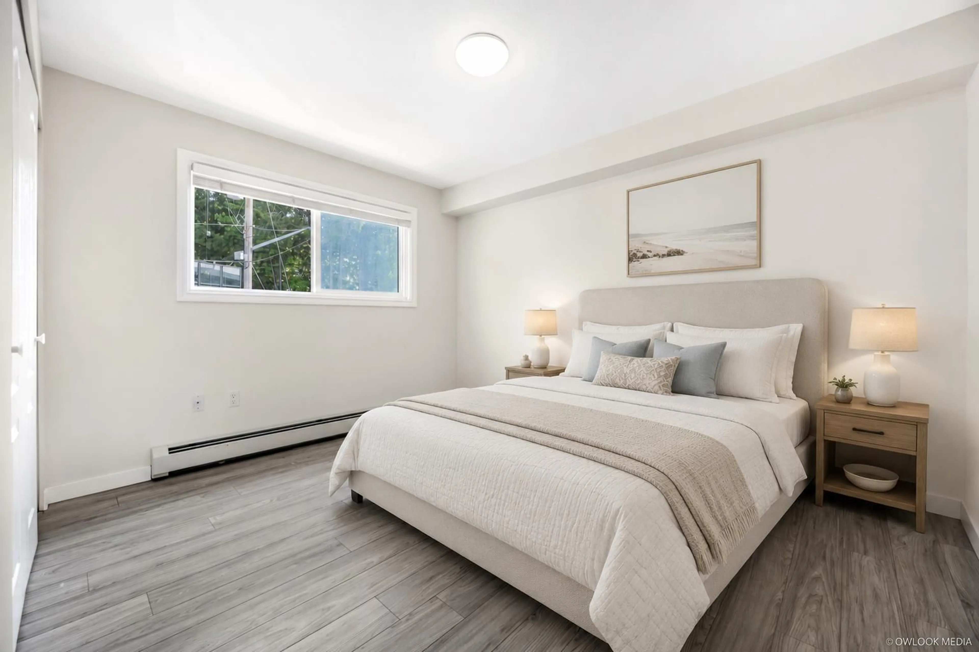 Bedroom with bed, unknown for 103 - 14881 MARINE DRIVE DRIVE, White Rock British Columbia V4B1C2
