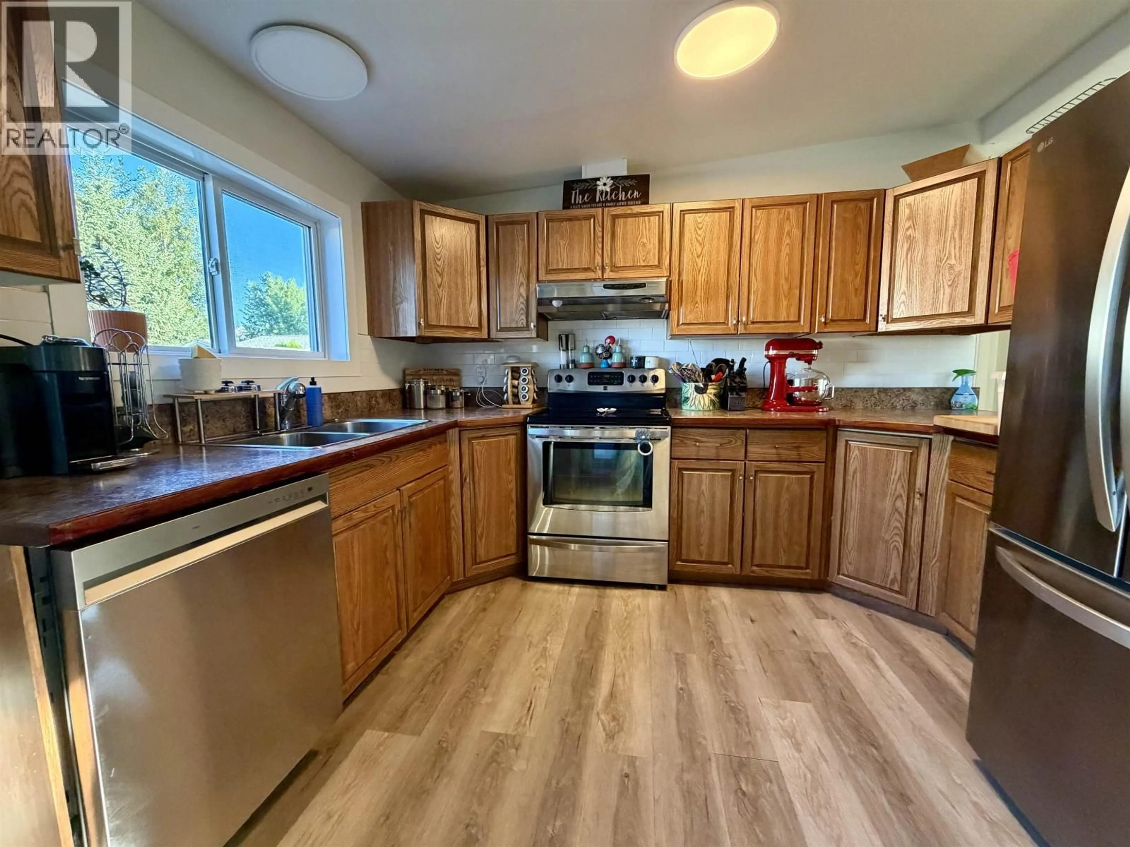 Standard kitchen, unknown for 7360 DAWSON ROAD, Prince George British Columbia V2K5B5