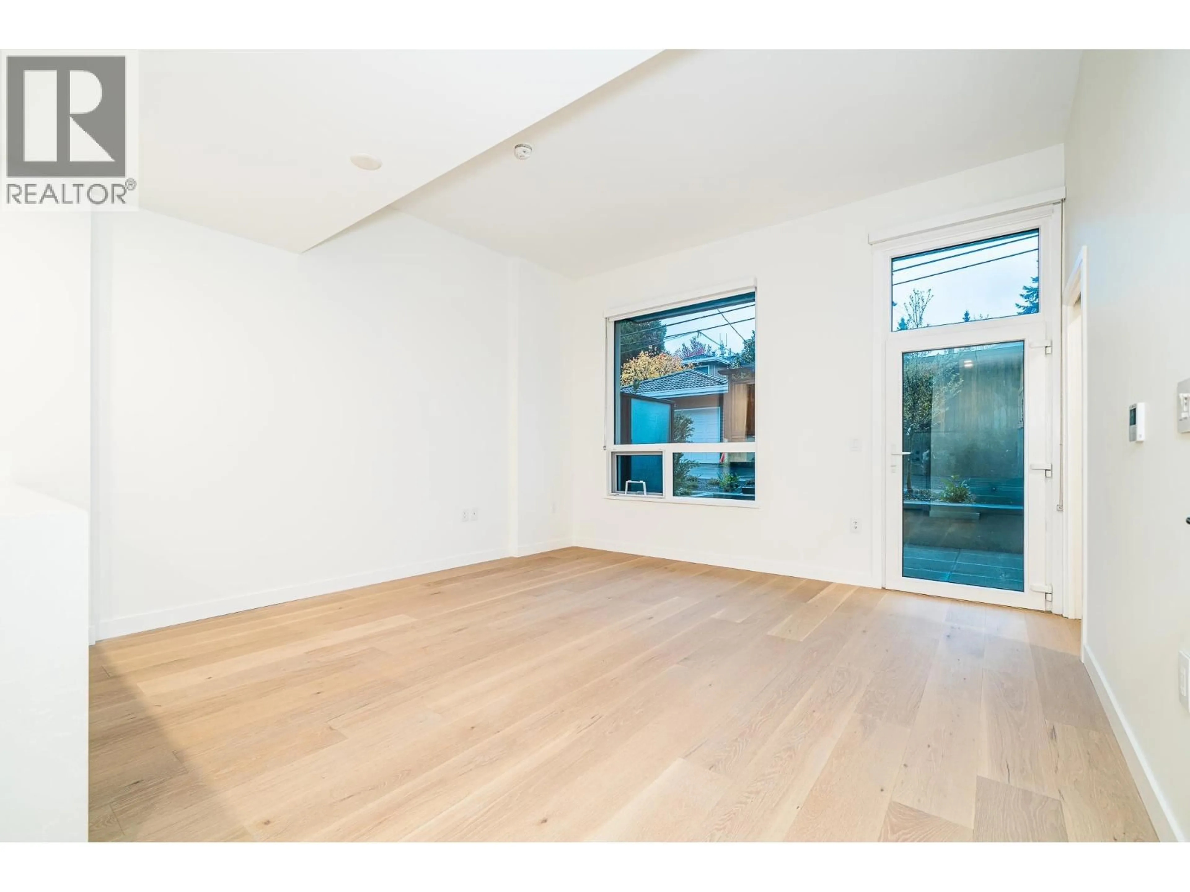 A pic of a room for 107 - 5212 CAMBIE STREET, Vancouver British Columbia V5Z2Z7