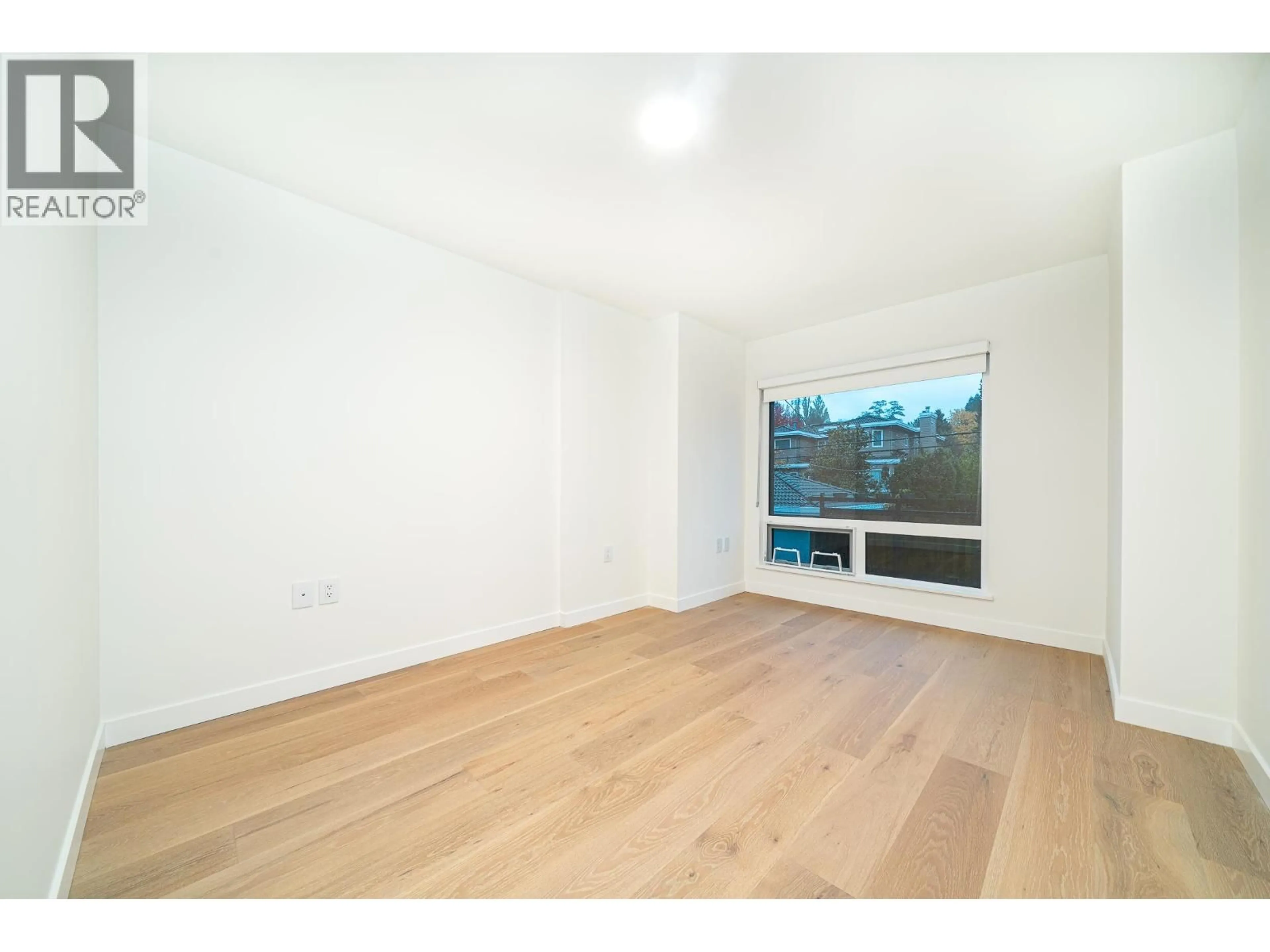 A pic of a room for 107 - 5212 CAMBIE STREET, Vancouver British Columbia V5Z2Z7