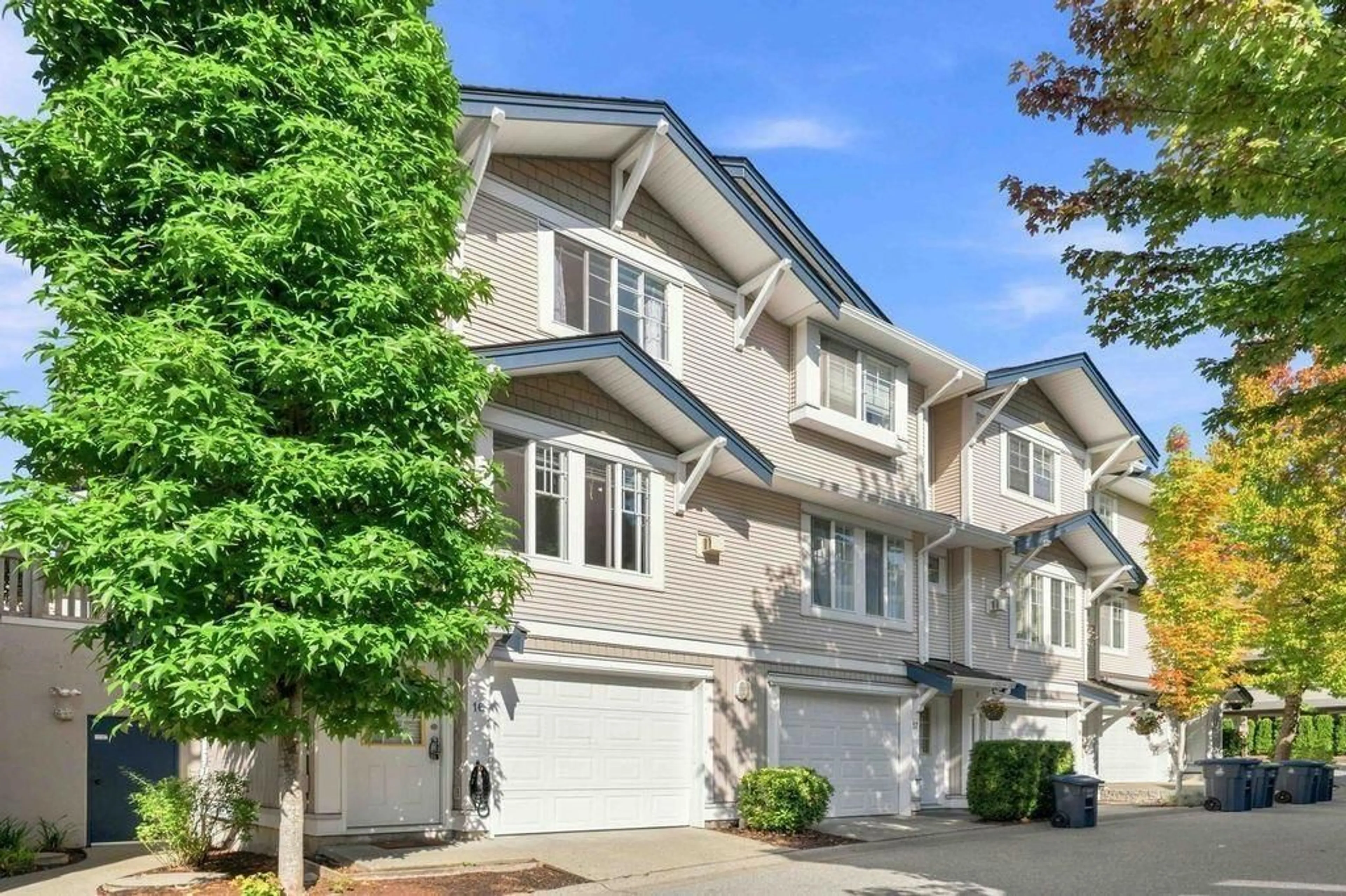 Unknown for 16 - 6533 121 STREET, Surrey British Columbia V3W1M5