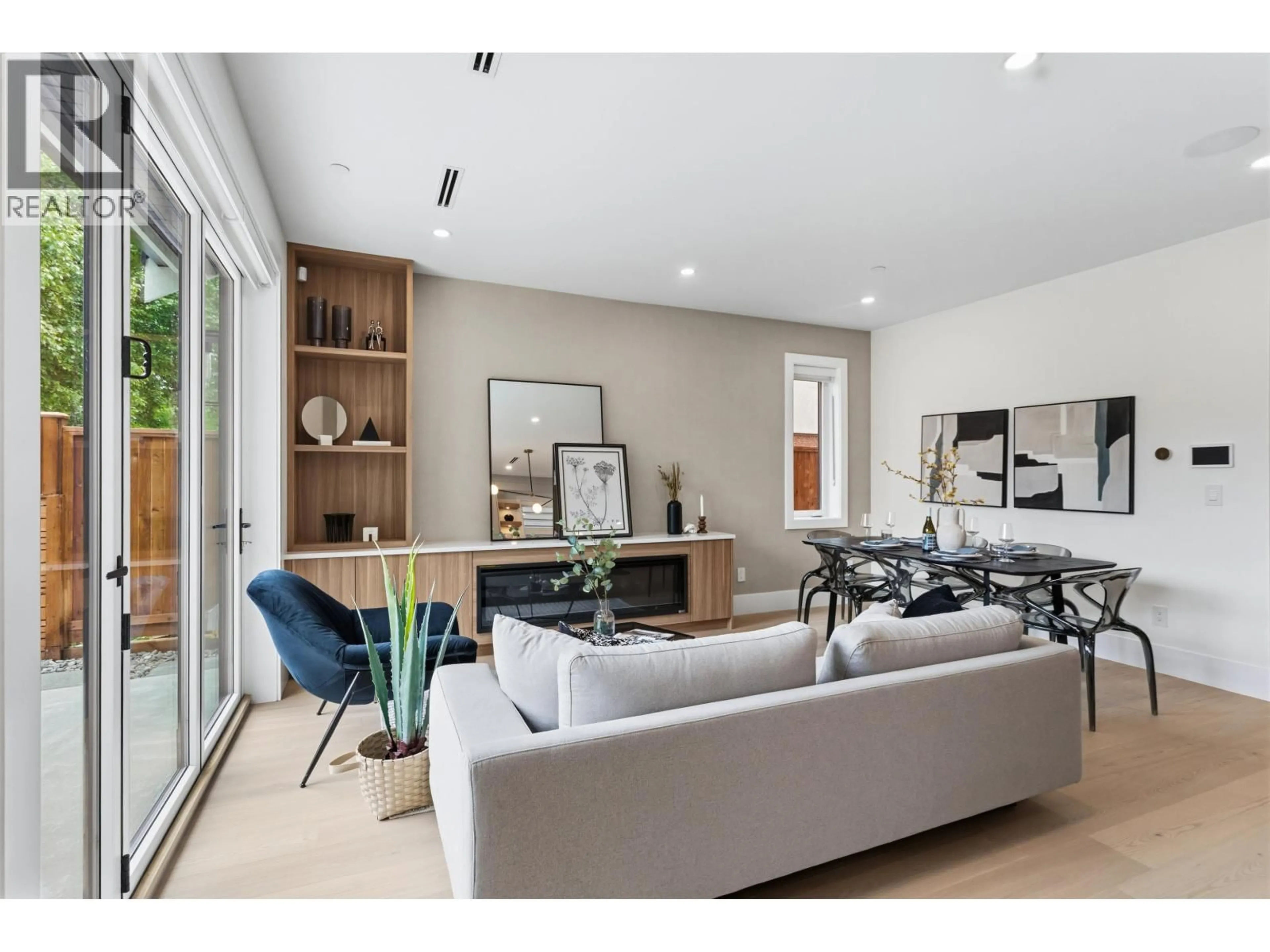 Living room with furniture, unknown for 1 - 2258 NAPIER STREET, Vancouver British Columbia V5L2P2