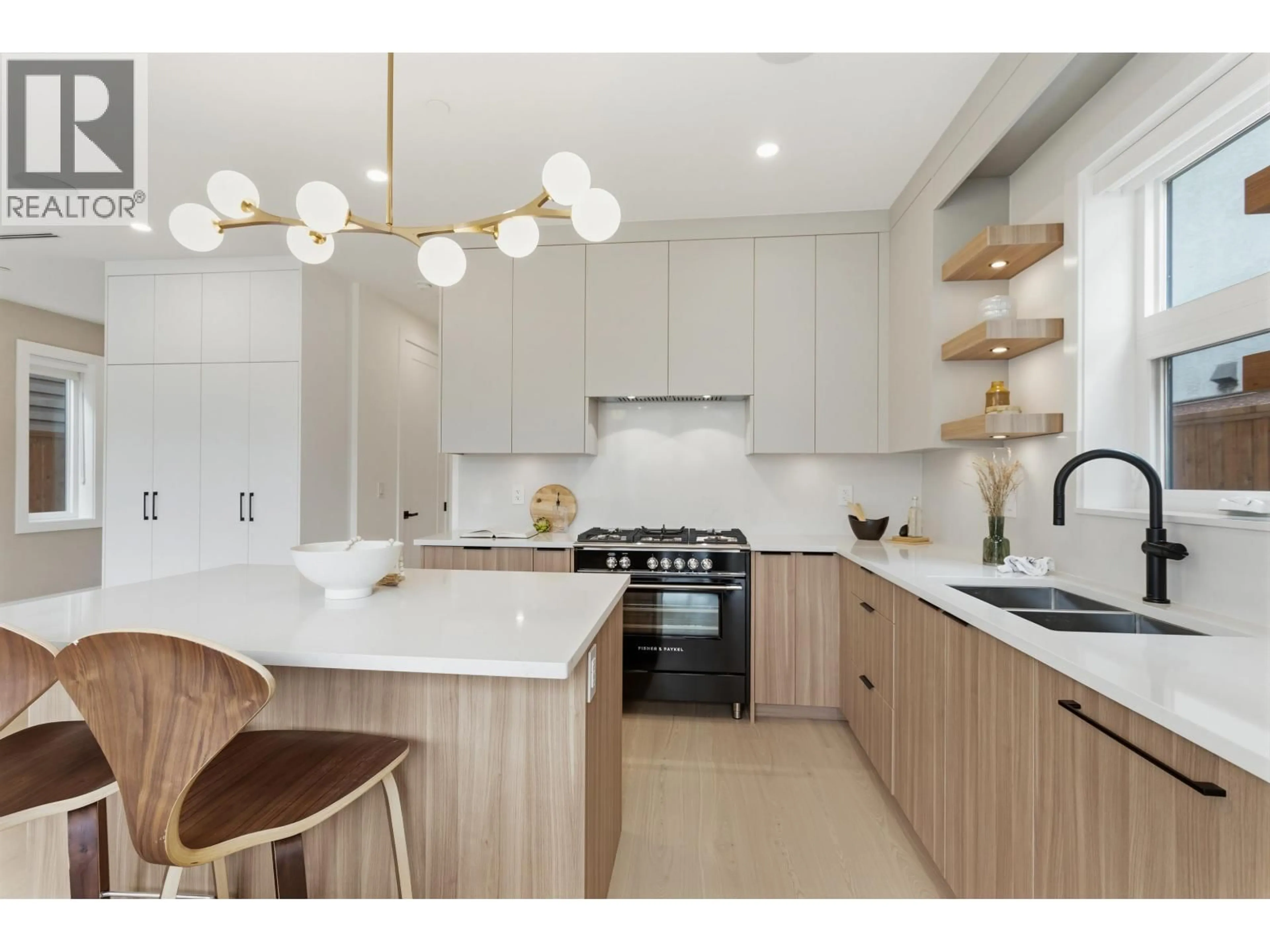 Contemporary kitchen, unknown for 2 - 2258 NAPIER STREET, Vancouver British Columbia V5L2P2