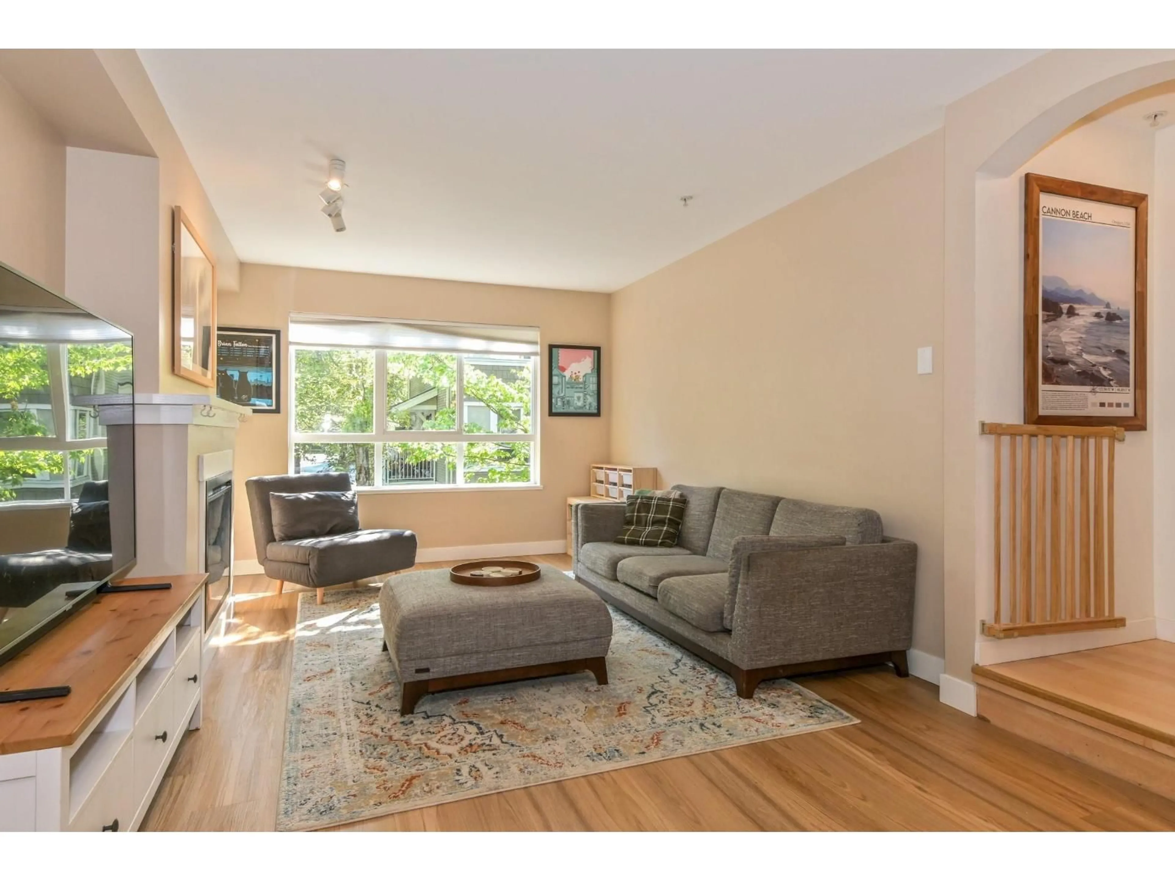 Living room with furniture, wood/laminate floor for 143 - 6747 203 STREET, Langley British Columbia V2Y3B5