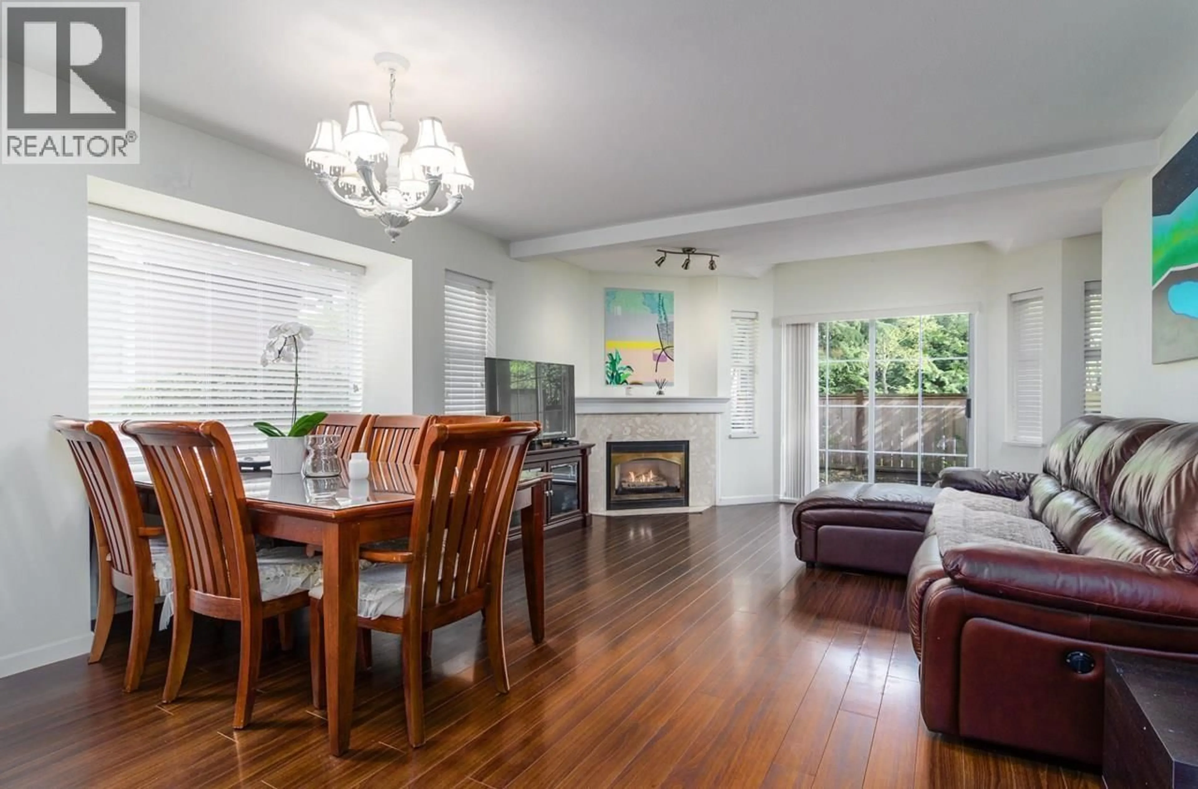 Dining room, wood/laminate floor for 6 - 7488 SALISBURY AVENUE, Burnaby British Columbia V5E3A3