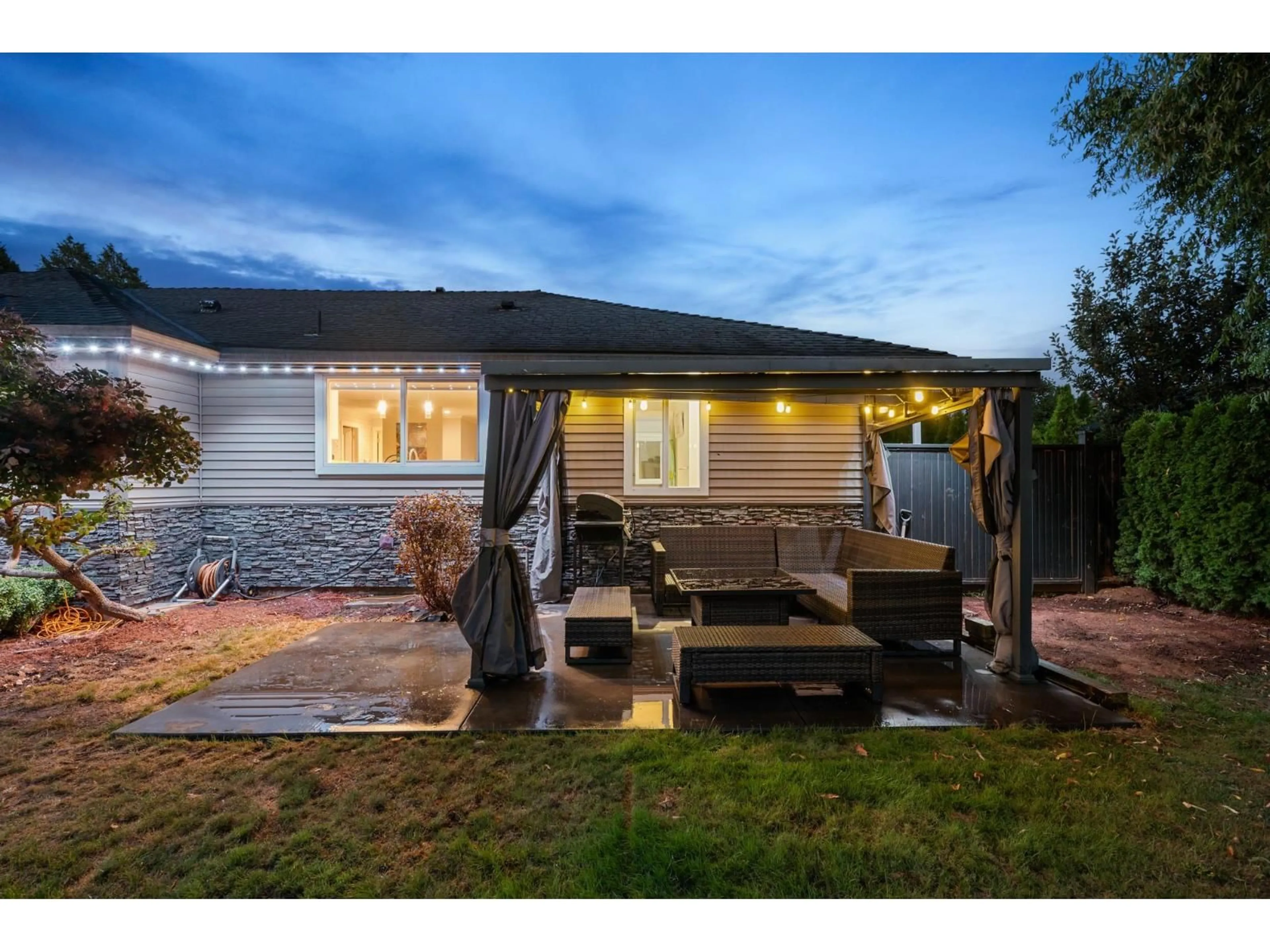 Patio, street for 3496 196 STREET, Langley British Columbia V3A4T7