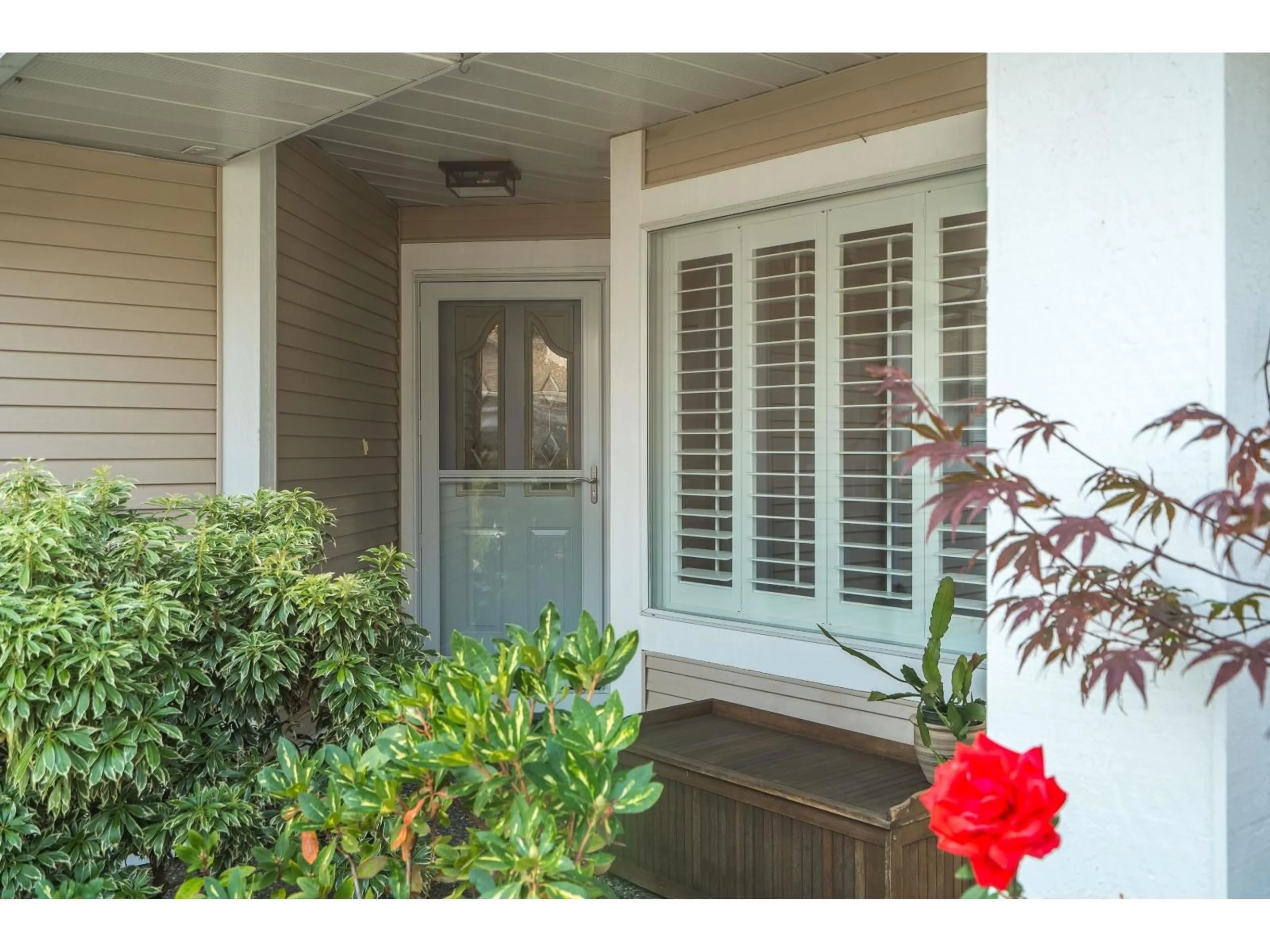 Indoor entryway for 3 - 11965 84A AVENUE, Delta British Columbia V4C2T3