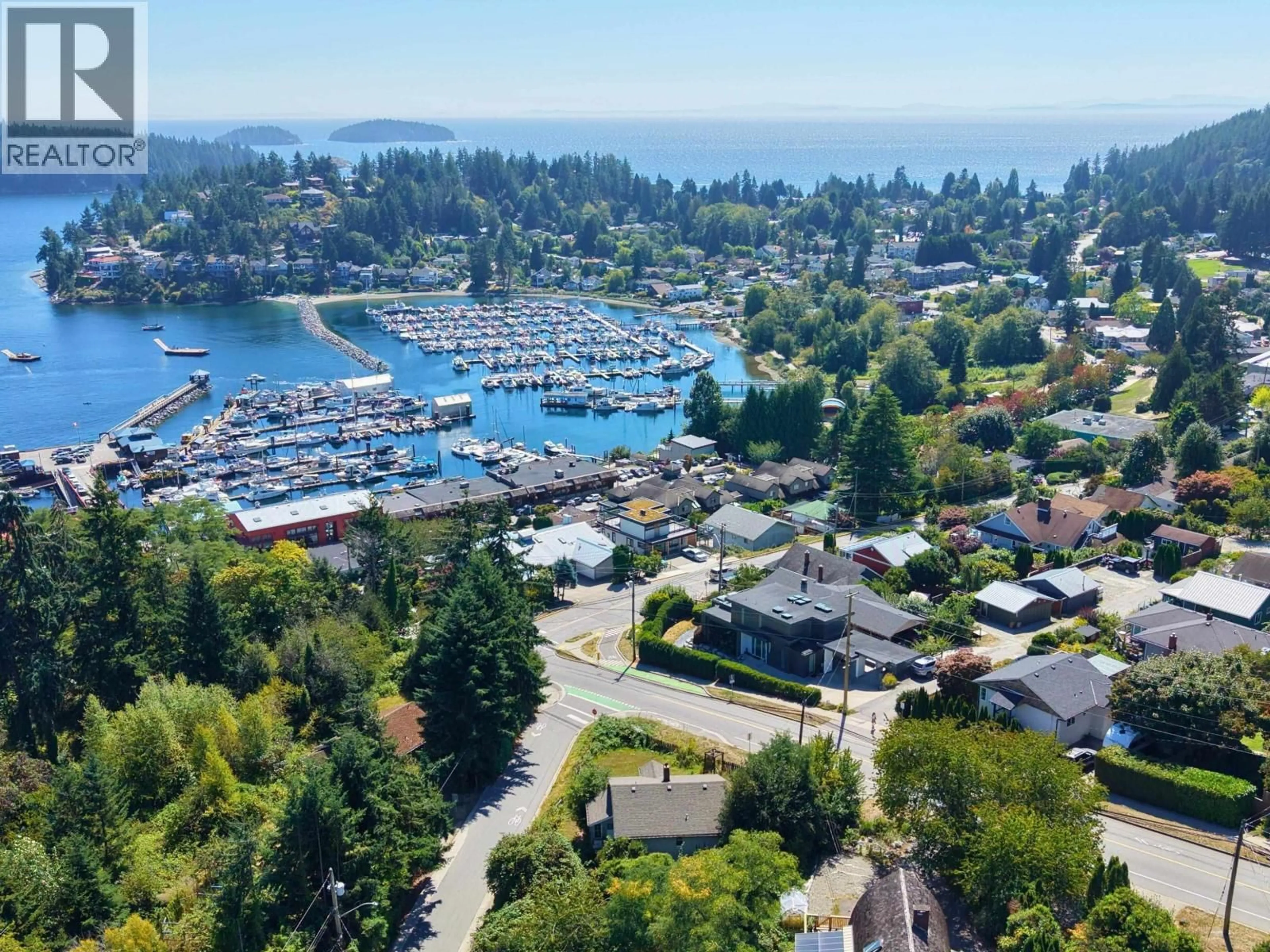 A pic from outside/outdoor area/front of a property/back of a property/a pic from drone, water/lake/river/ocean view for 547 FLETCHER ROAD, Gibsons British Columbia V0N1V0