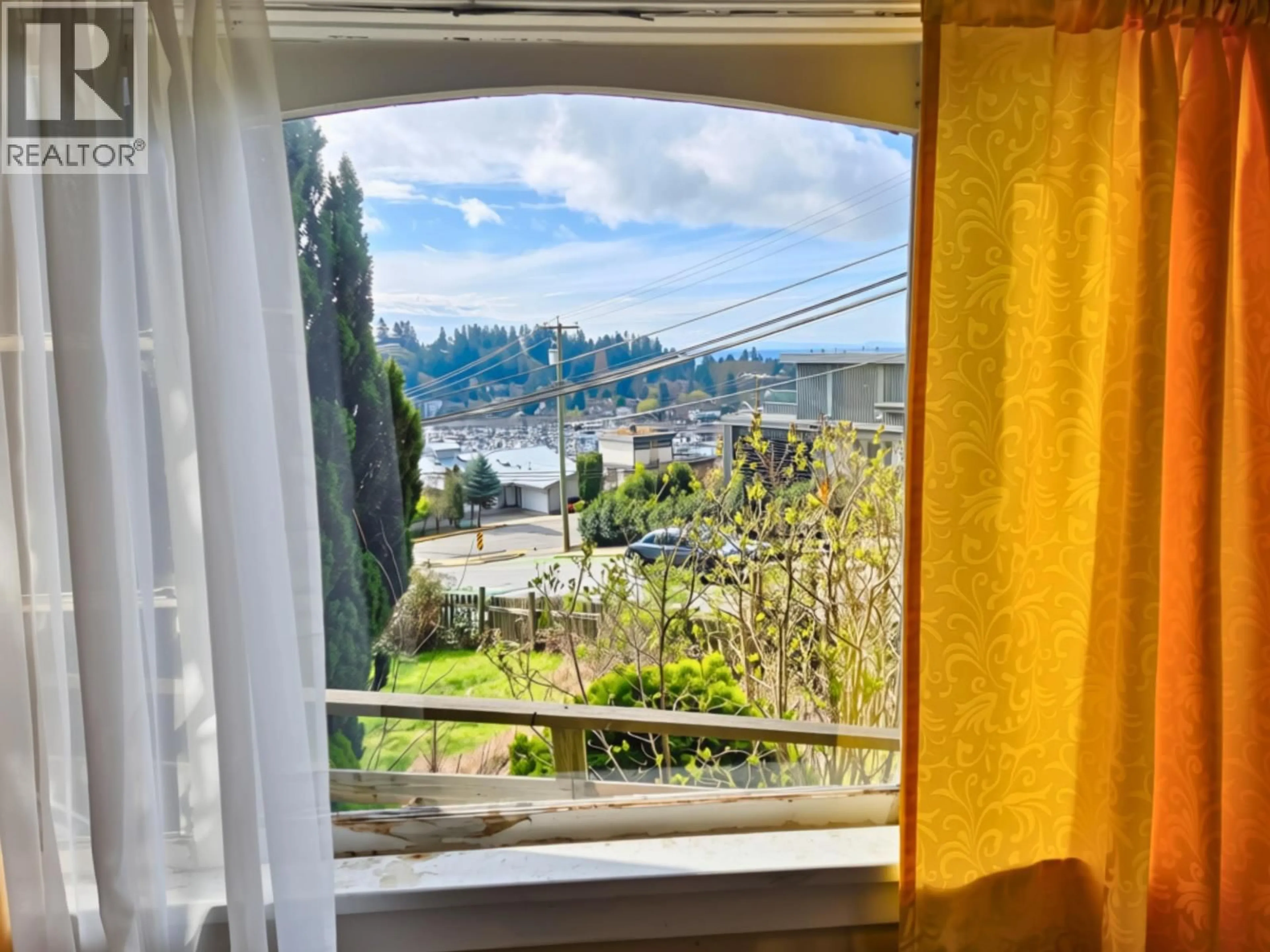 Balcony in the apartment, water/lake/river/ocean view for 547 FLETCHER ROAD, Gibsons British Columbia V0N1V0