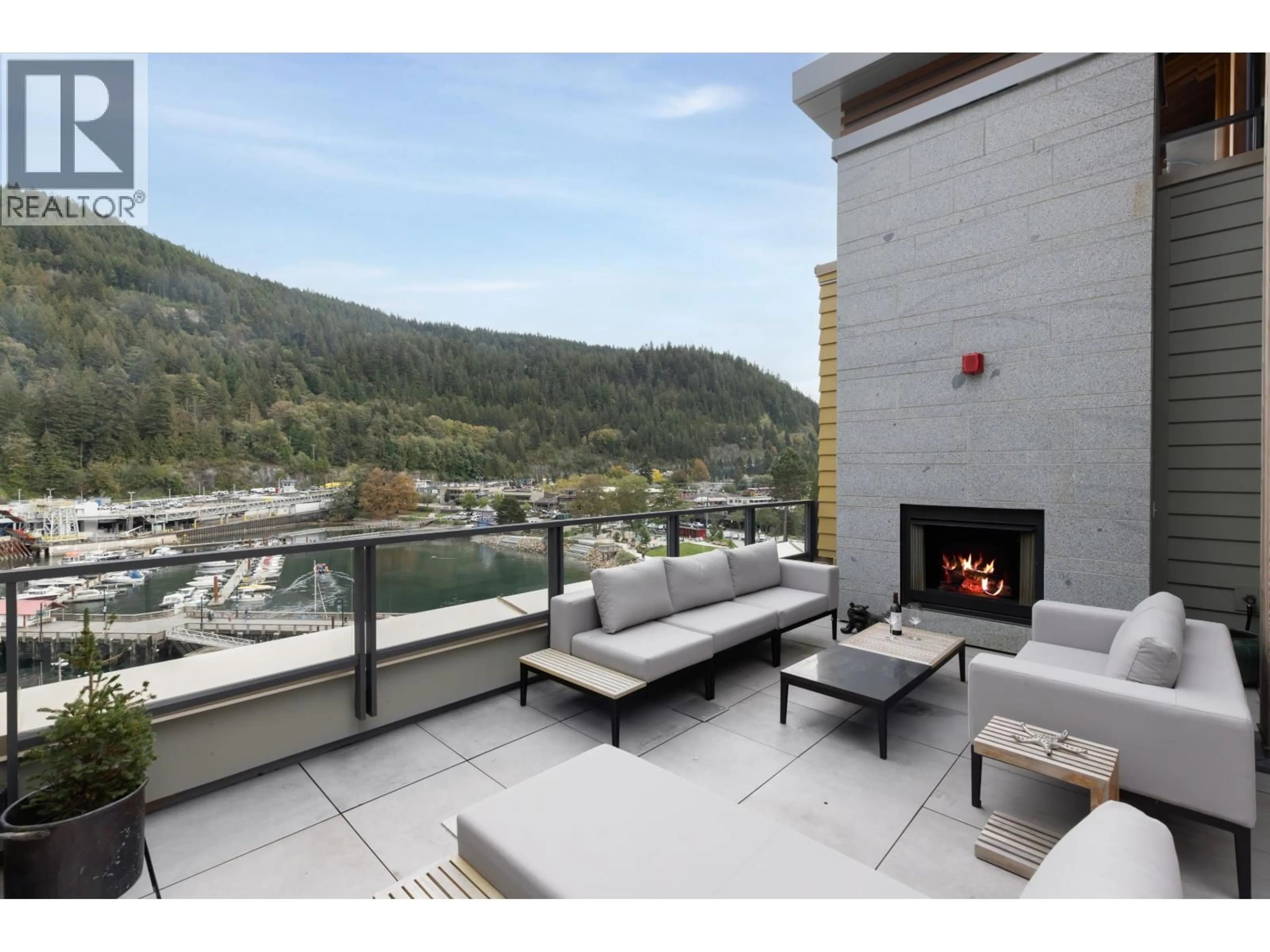 Patio, mountain view for 706 - 6707 NELSON AVENUE, West Vancouver British Columbia V7W0A4