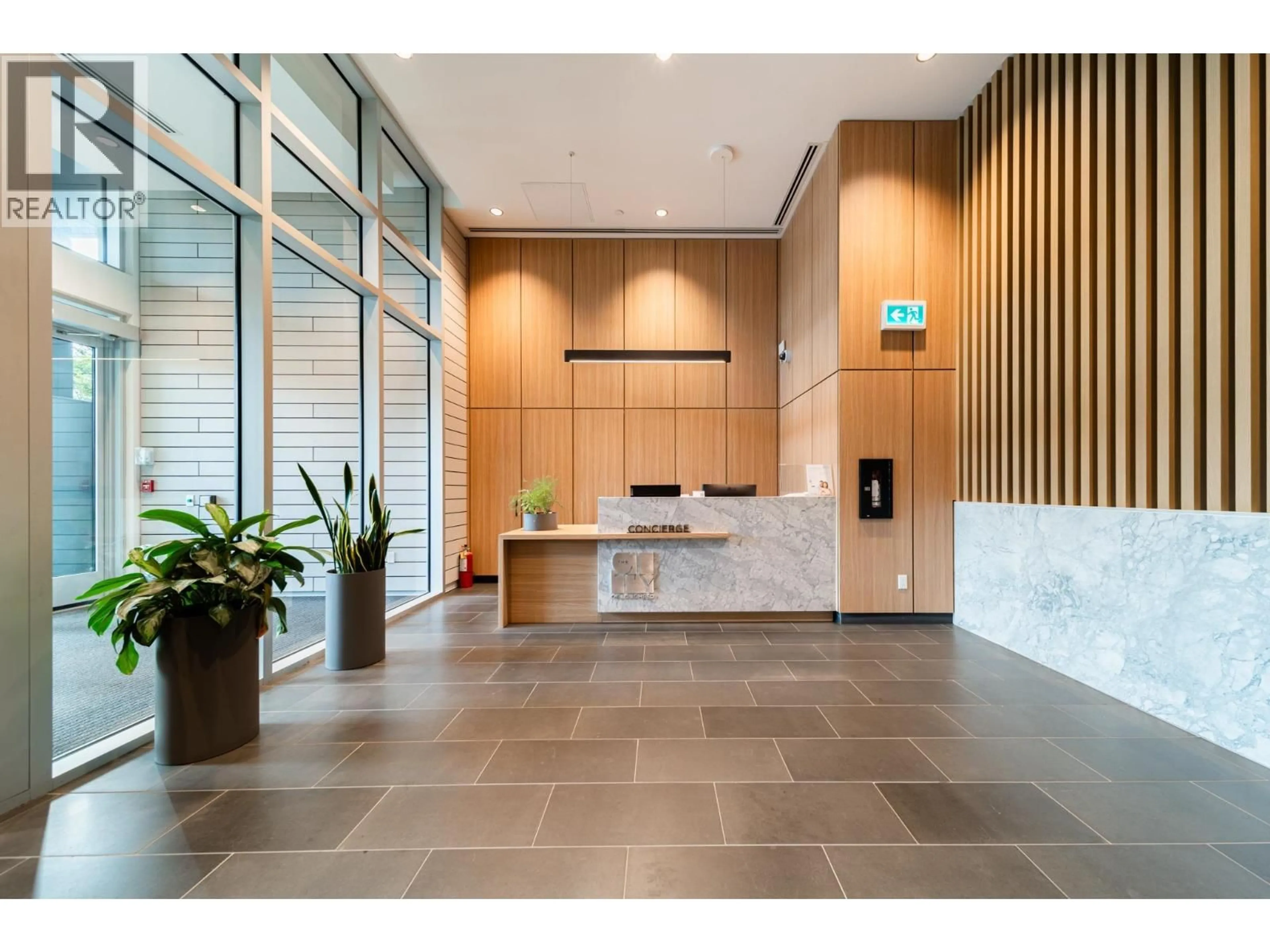 Indoor foyer for 302 - 3833 EVERGREEN PLACE, Burnaby British Columbia V3J0M2