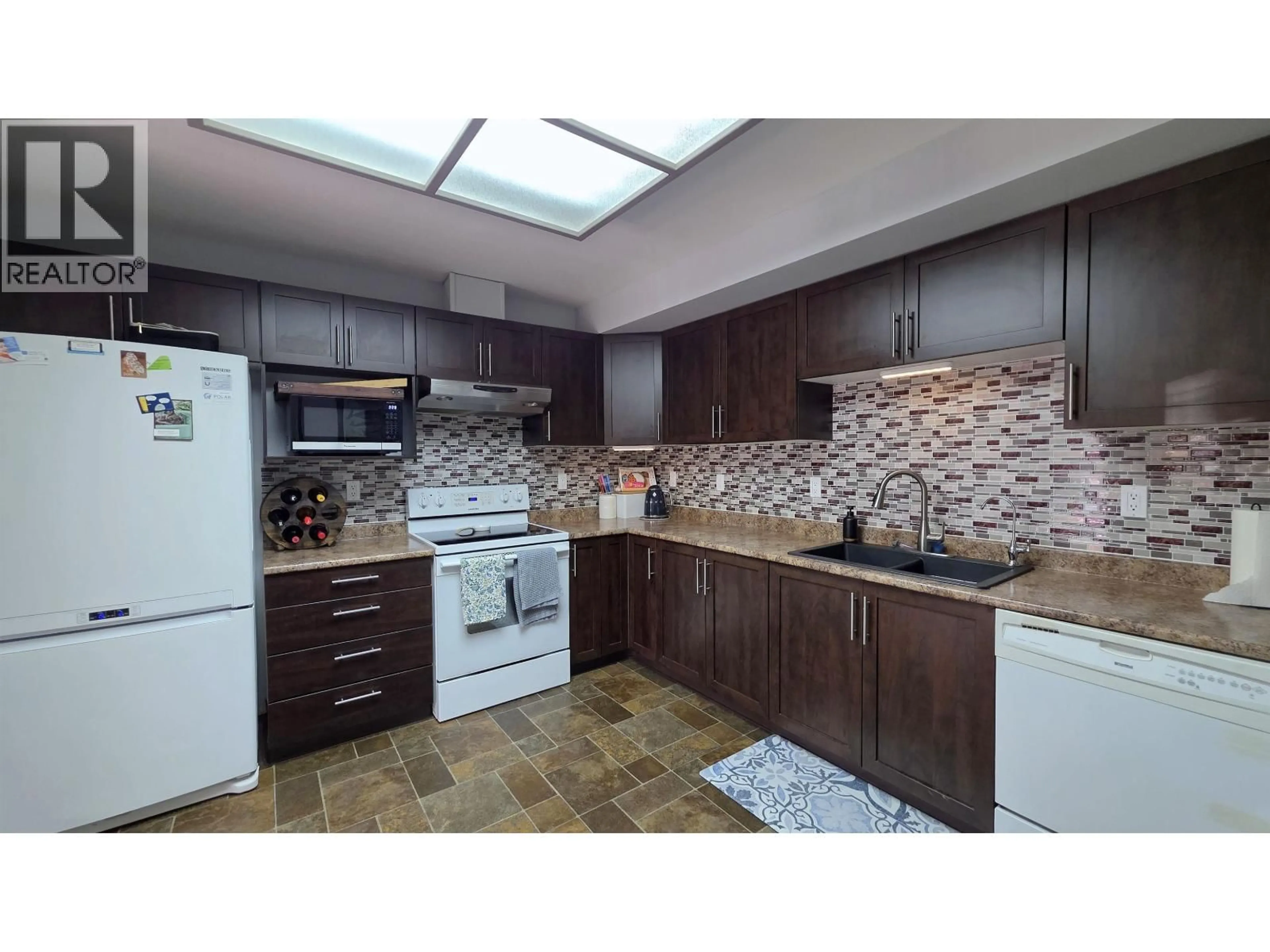 Standard kitchen, unknown for 110 - 4025 22ND AVENUE, Prince George British Columbia V2N4Y9