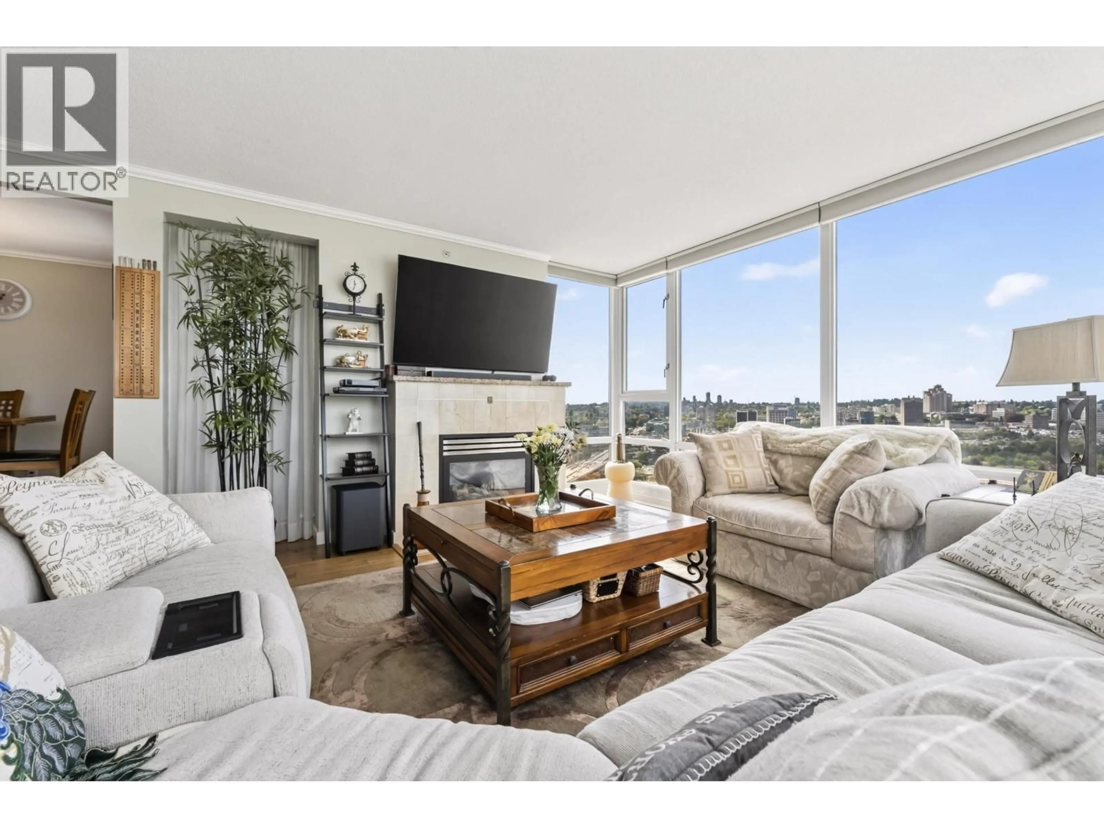 Living room with furniture, unknown for 3607 - 1033 MARINASIDE CRESCENT, Vancouver British Columbia V6Z3A3