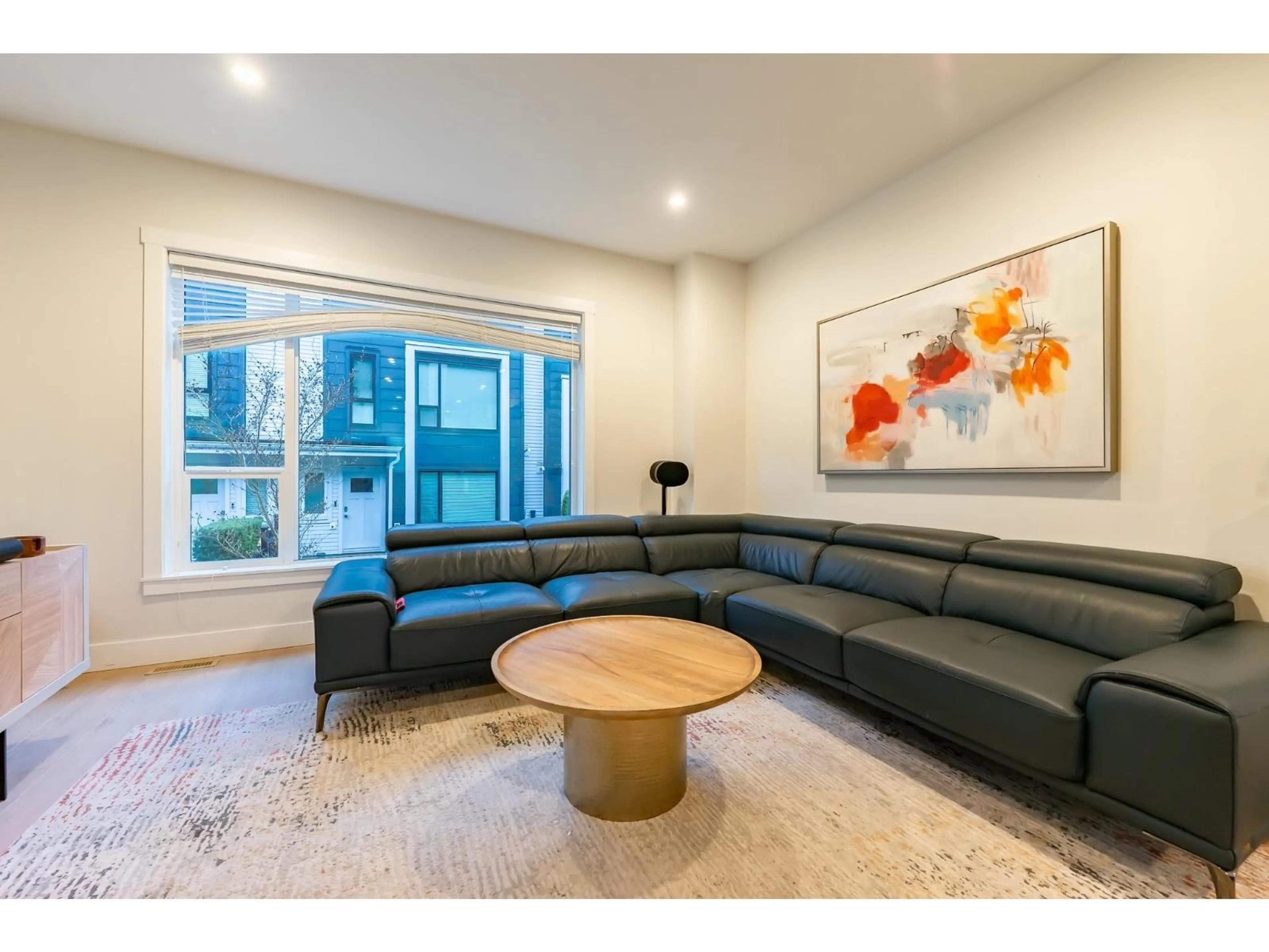 Living room with furniture, unknown for 180 - 2277 OAK MEADOWS DRIVE, Surrey British Columbia V3Z0W6