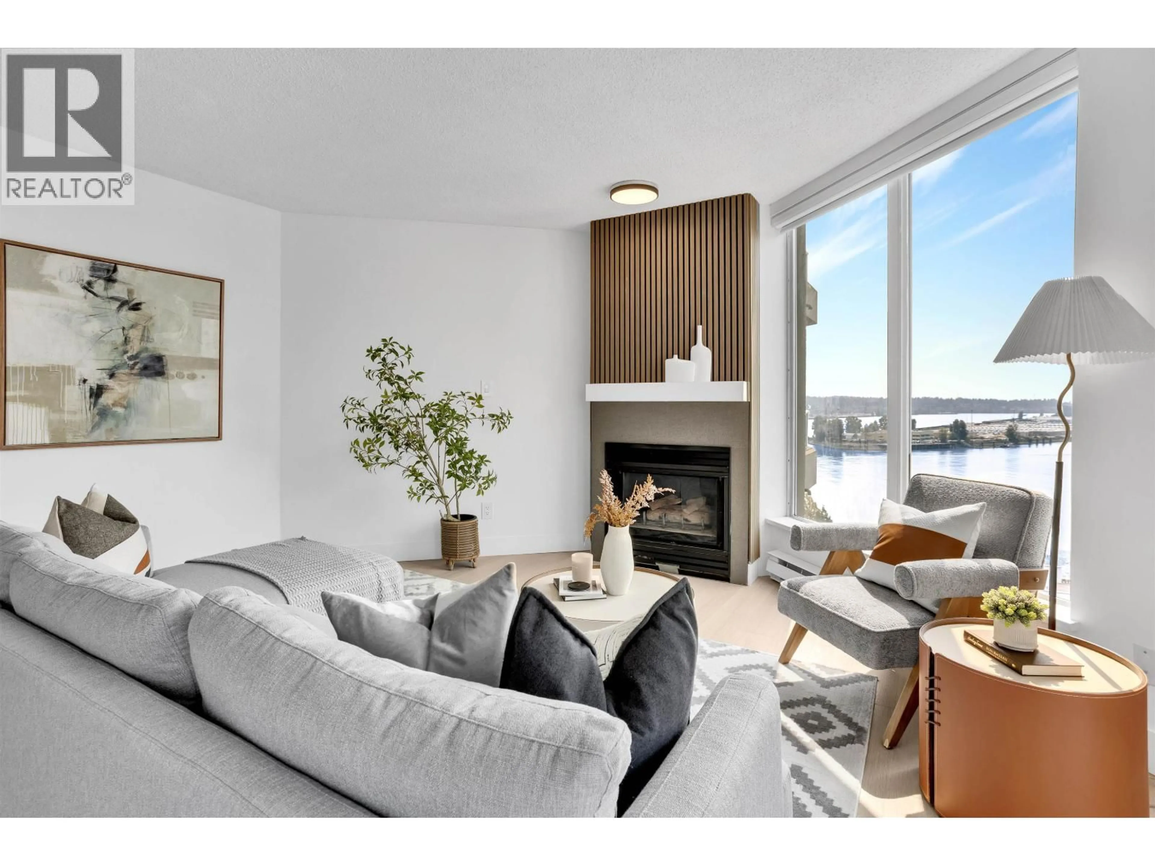 Living room with furniture, unknown for 1503 - 1135 QUAYSIDE DRIVE, New Westminster British Columbia V3M6J4