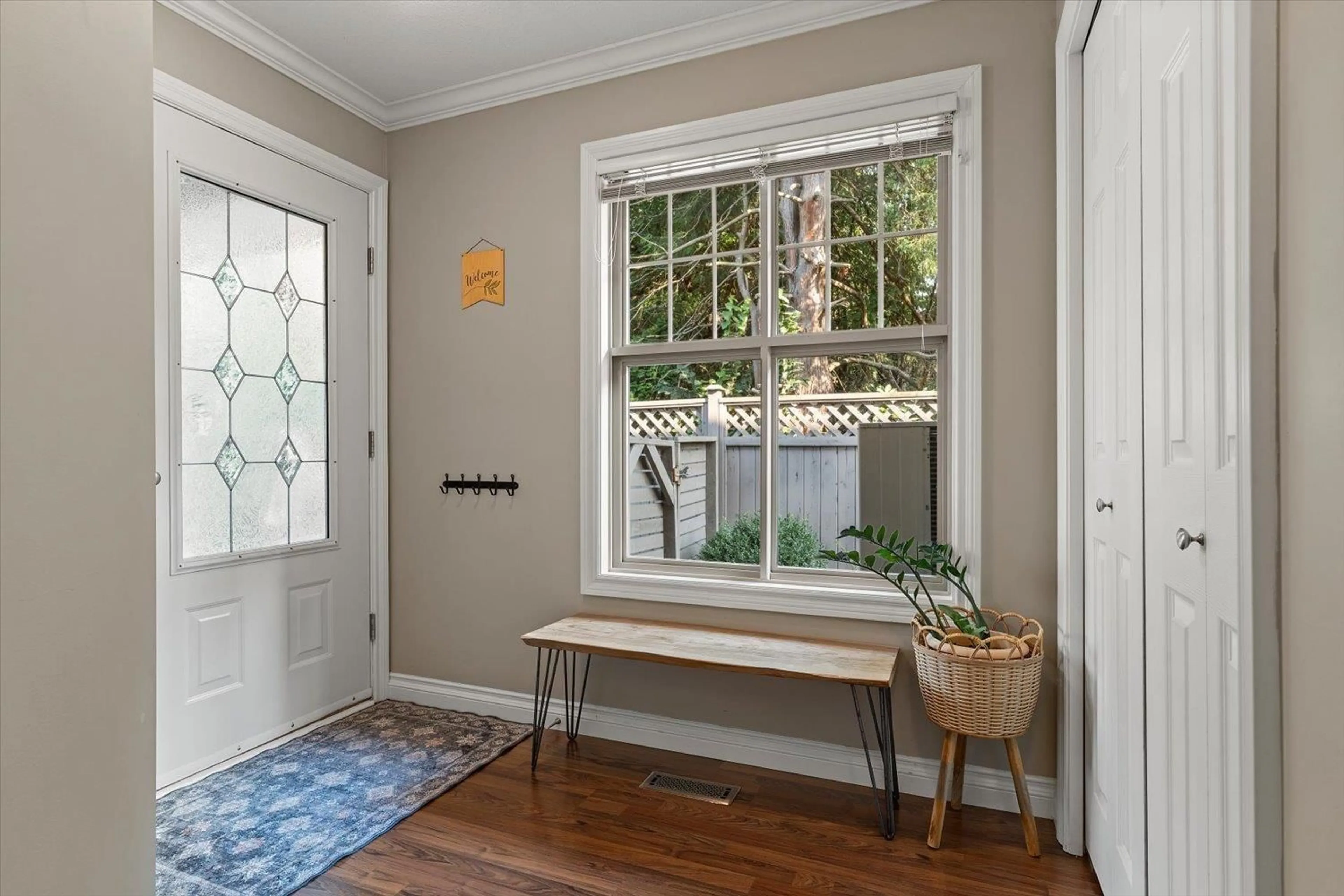 Indoor entryway for 9 - 46150 RIVERSIDE DRIVE, Chilliwack British Columbia V2P3K9