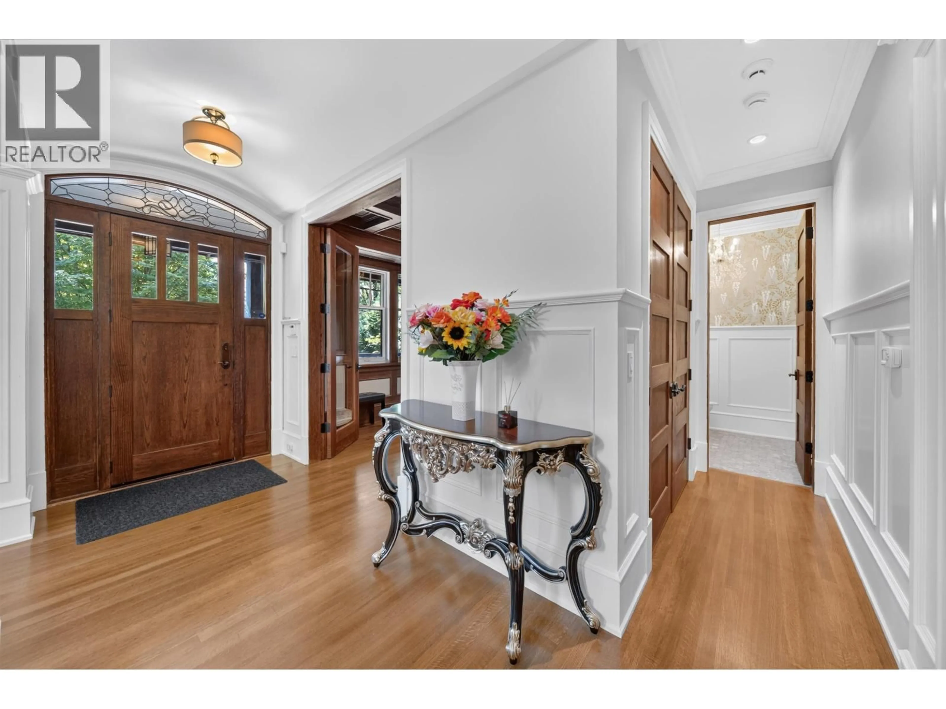 Indoor entryway for 2937 45TH AVENUE, Vancouver British Columbia V6N3L6