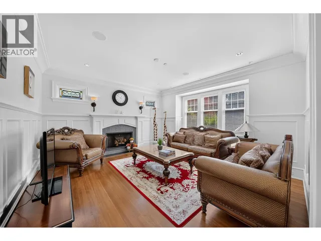2937 45TH AVENUE, Vancouver 3