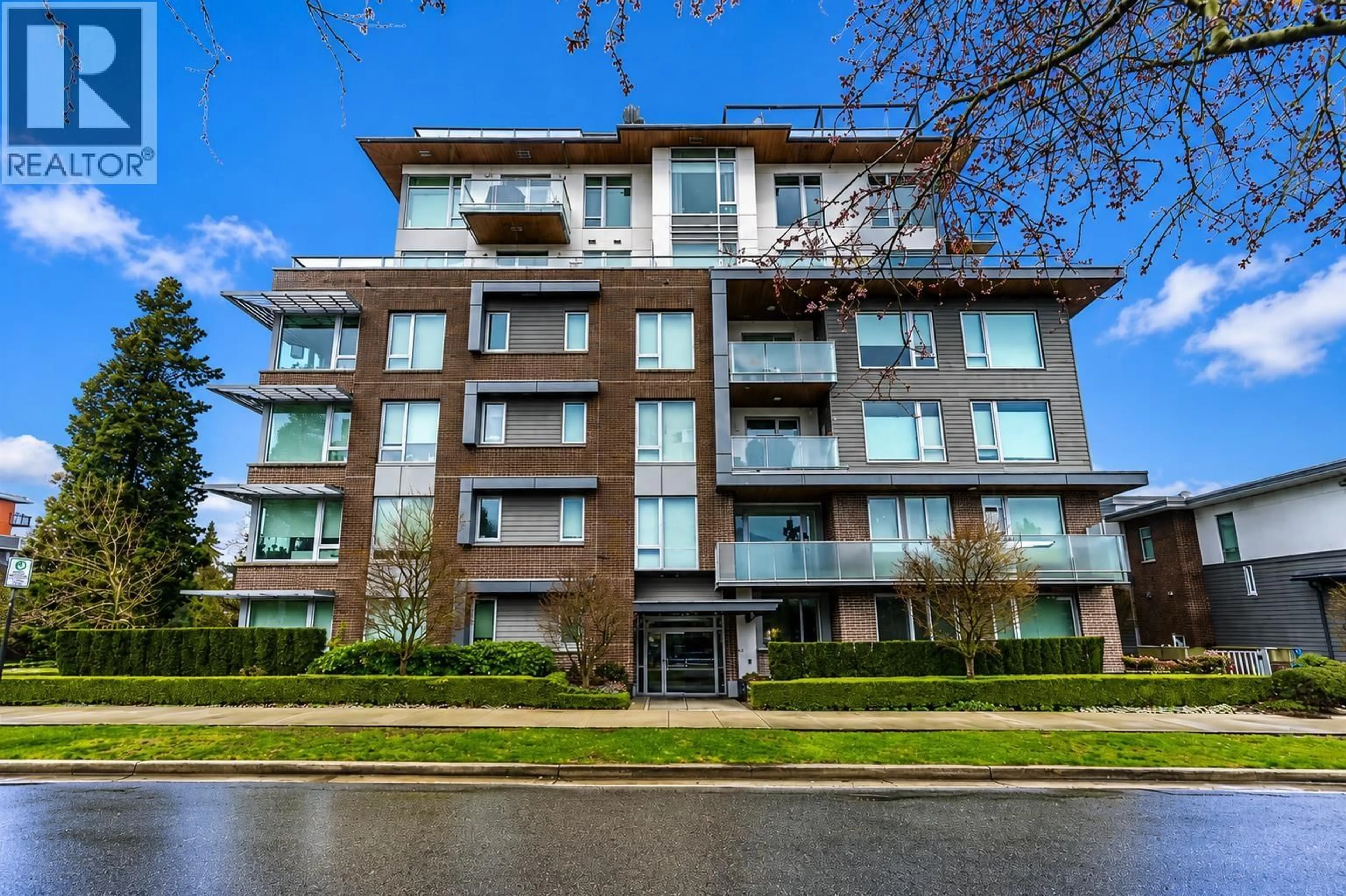 Unknown for 108 - 489 26TH AVENUE, Vancouver British Columbia V5Y0M8