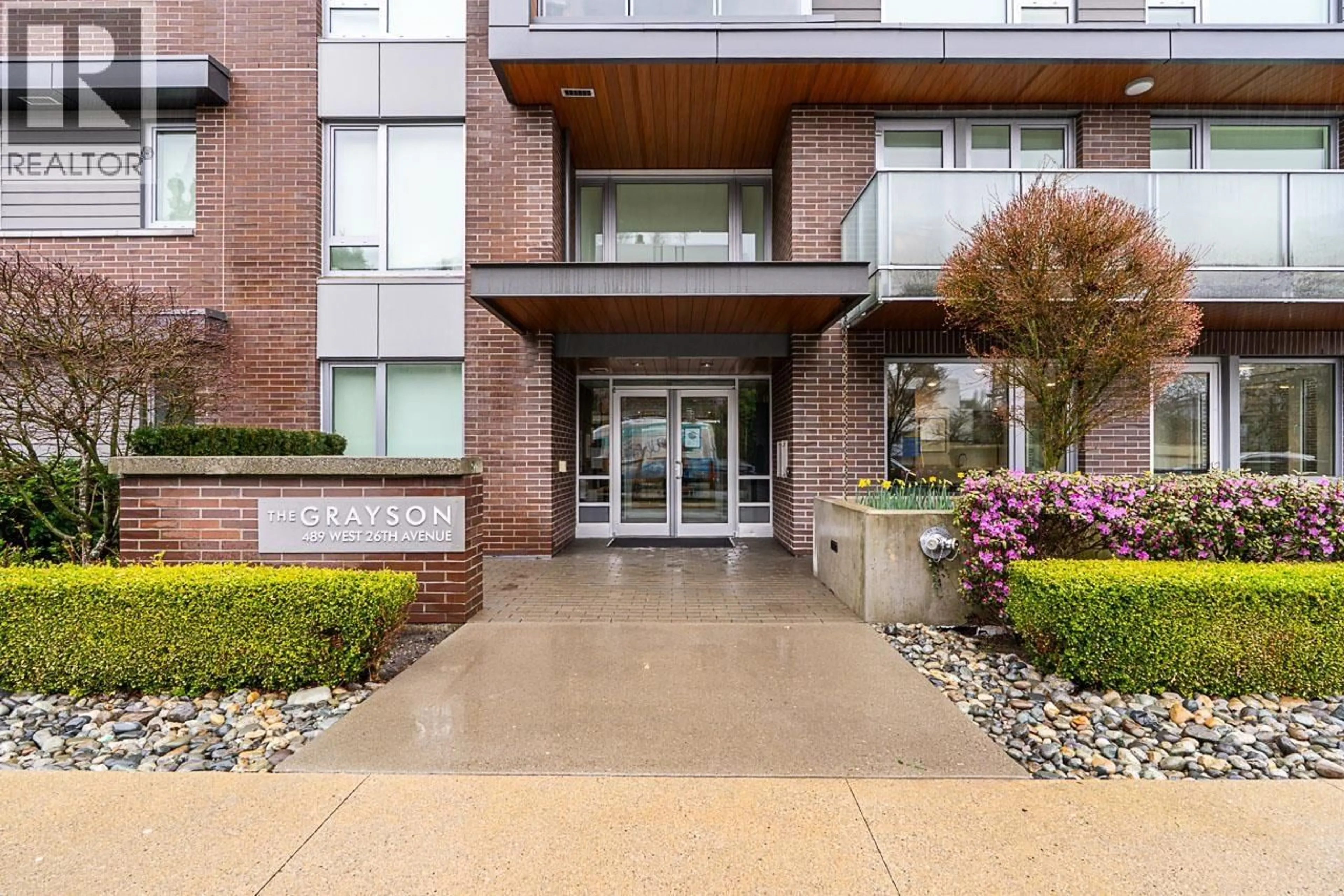 Unknown for 108 - 489 26TH AVENUE, Vancouver British Columbia V5Y0M8