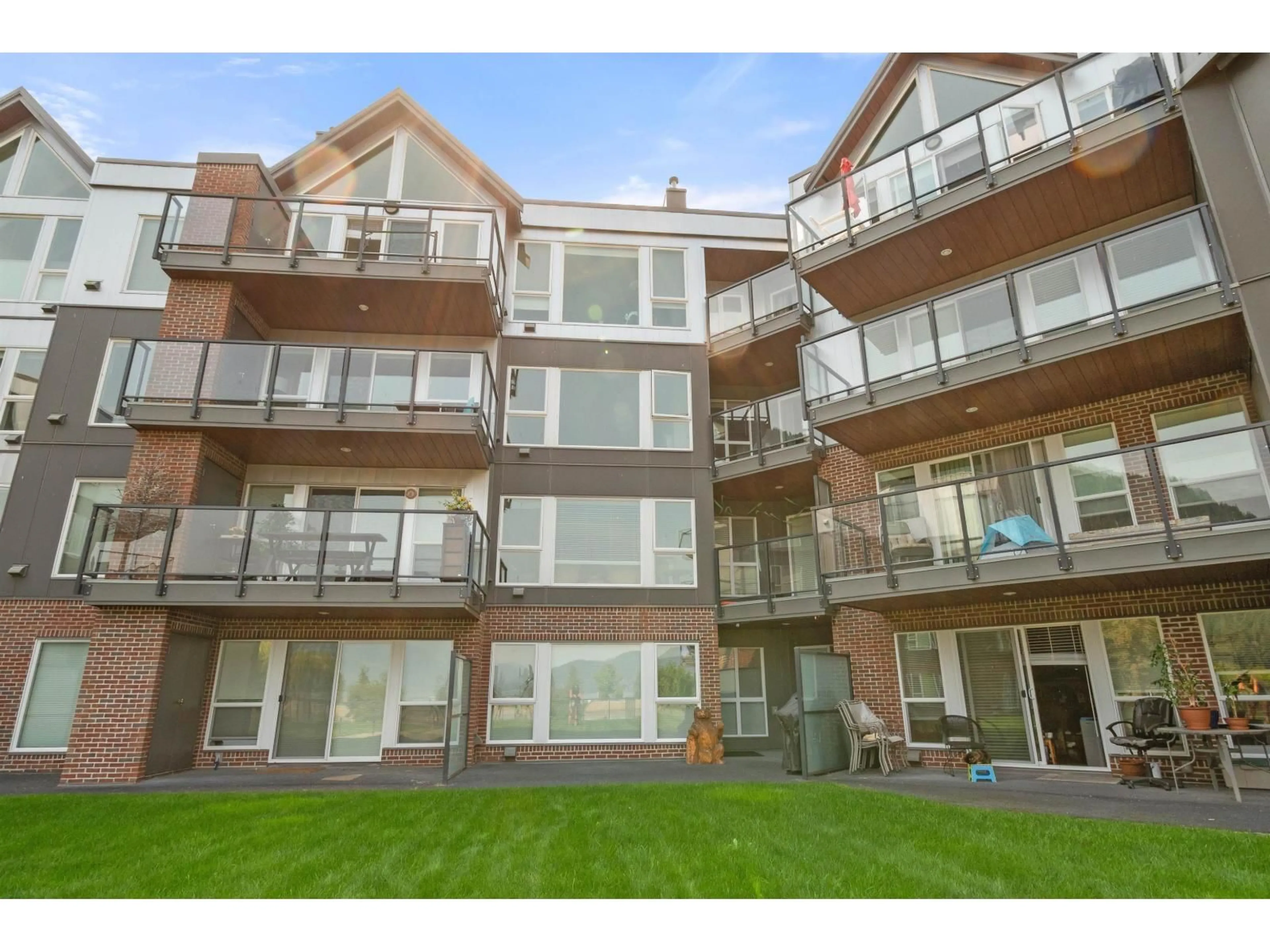 Unknown for 315 - 378 ESPLANADE AVENUE, Harrison Hot Springs British Columbia V0M1K0