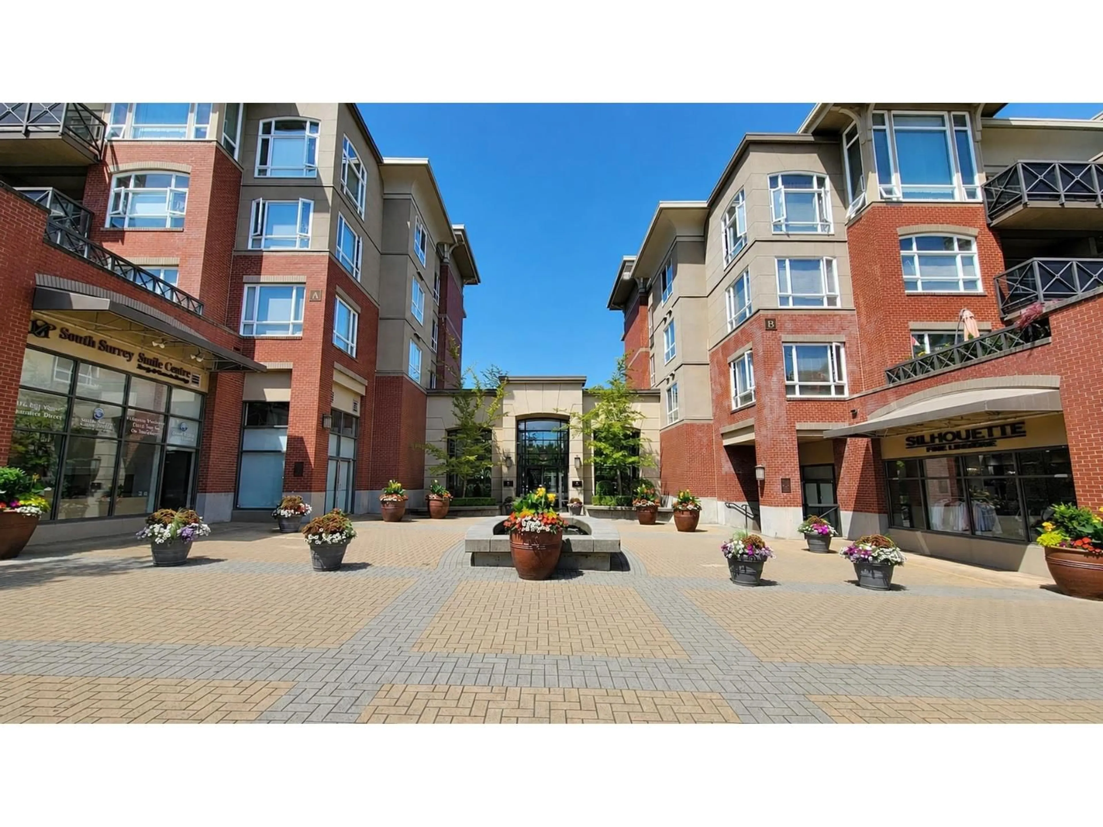 Patio, unknown for 217 - 2970 KING GEORGE BOULEVARD, Surrey British Columbia V4P0E6