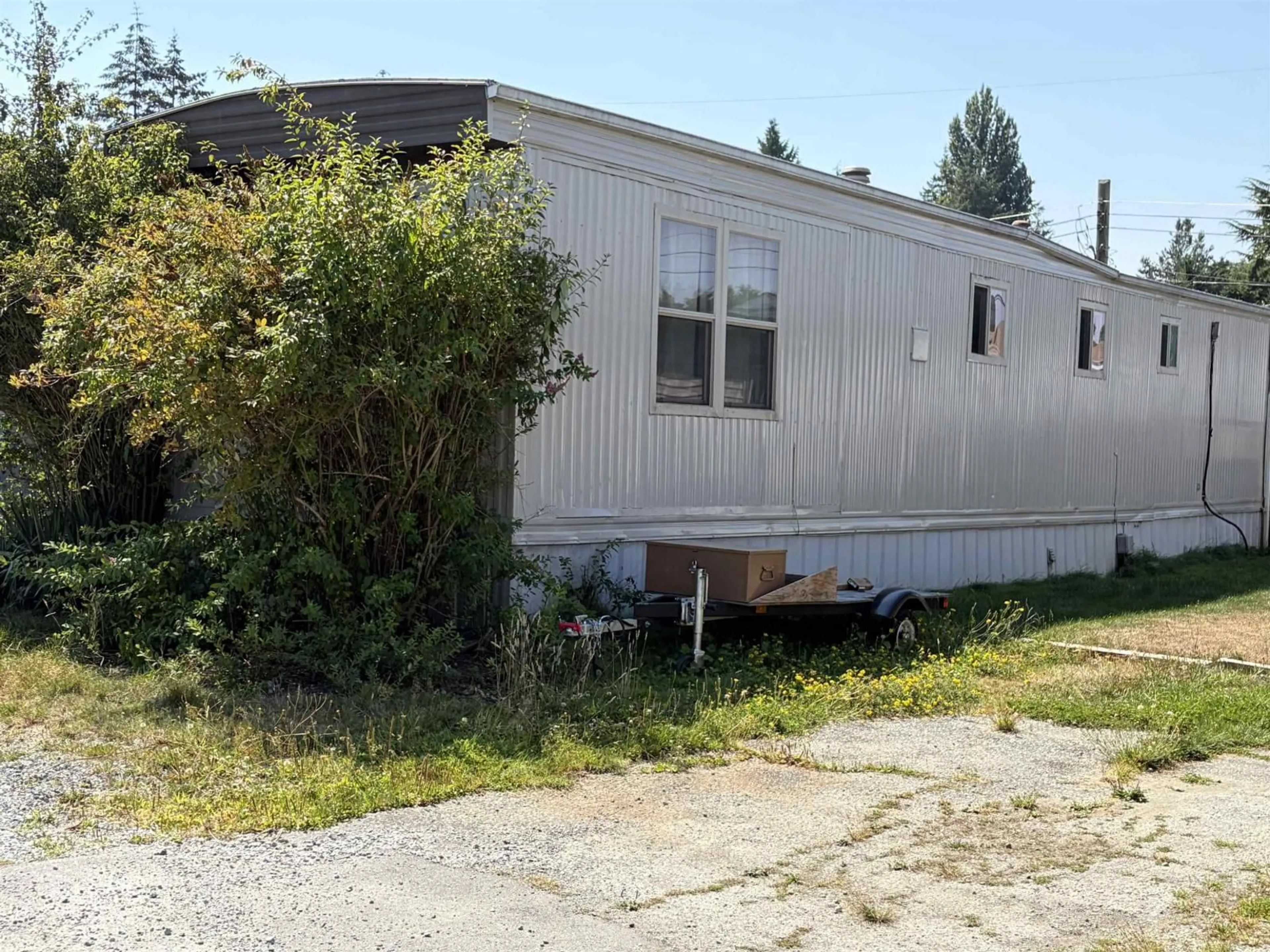Shed for 20 - 26892 FRASER HIGHWAY, Langley British Columbia V4W3T5