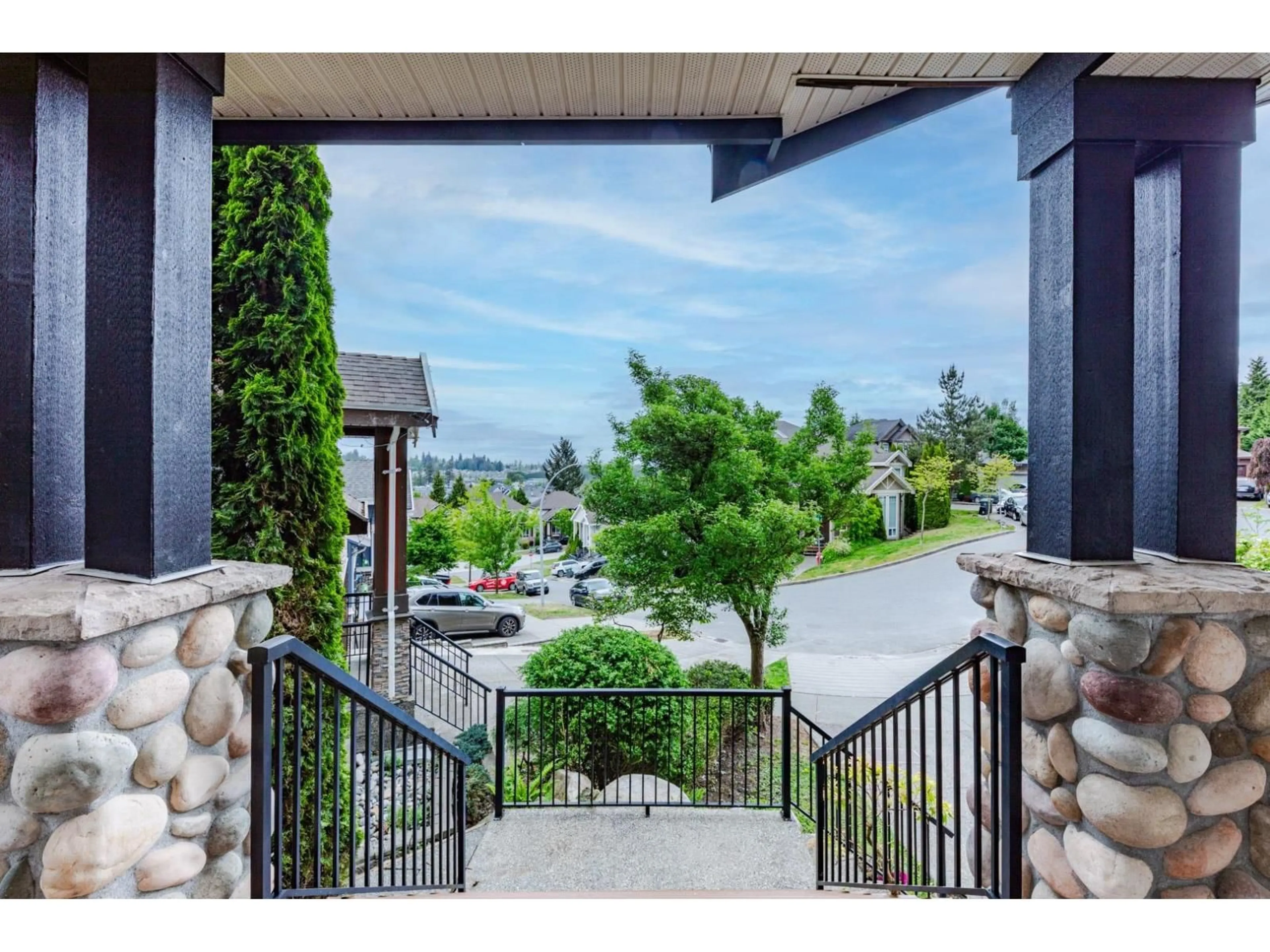 Patio, mountain view for 14650 61A AVENUE, Surrey British Columbia V3S6N4