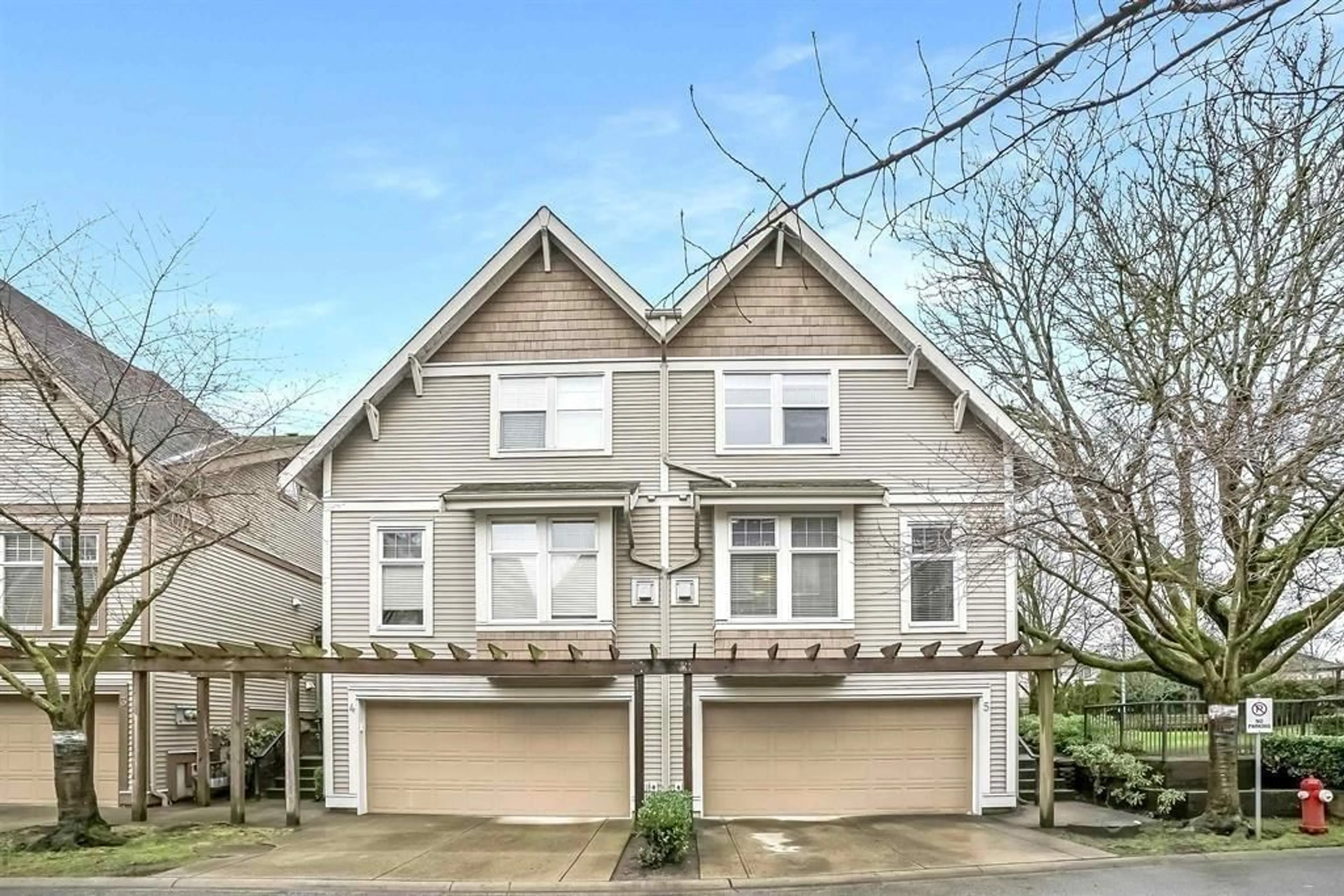 Home with vinyl exterior material, street for 5 - 6588 188 STREET, Surrey British Columbia V3S1Z6