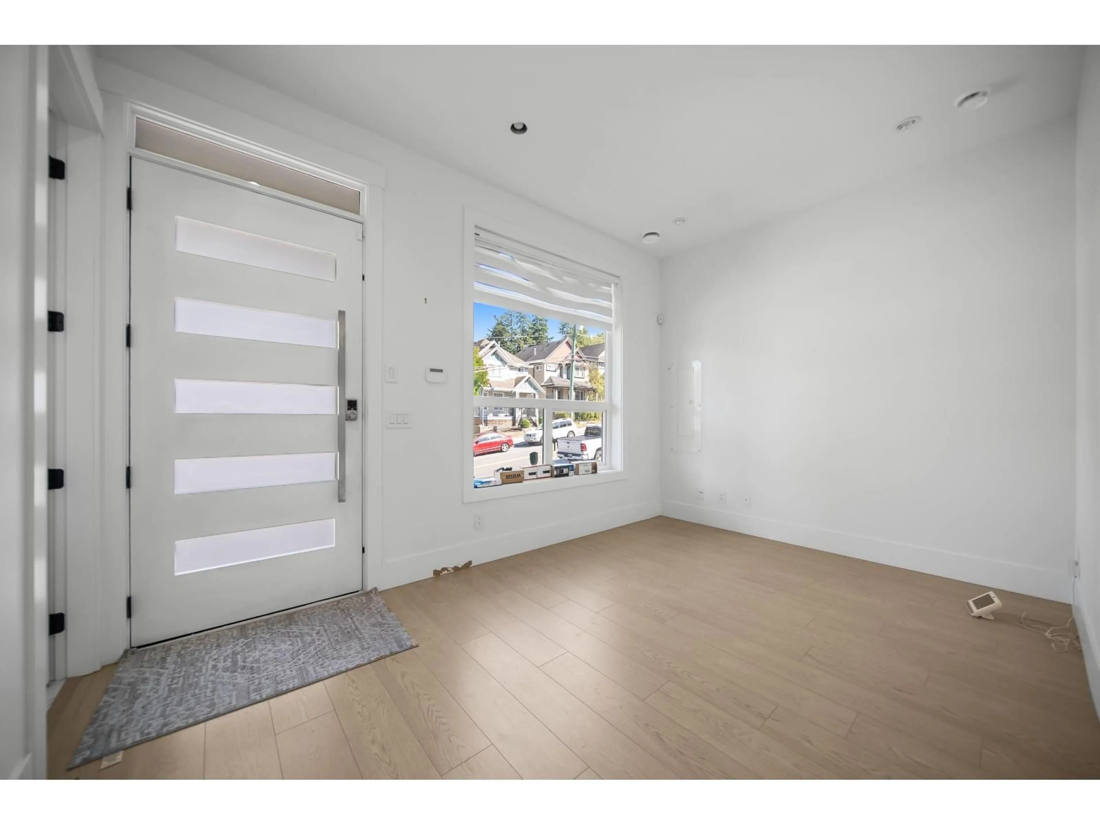 Indoor entryway for 6253 148 STREET, Surrey British Columbia V3S2L1