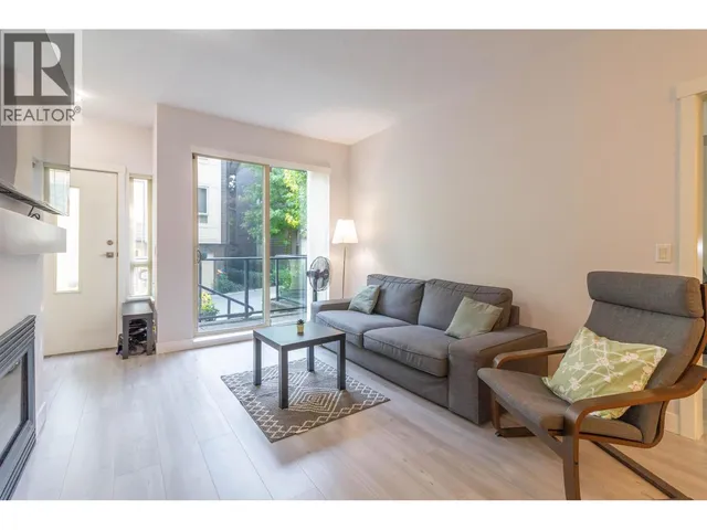 32 - 9229 UNIVERSITY CRESCENT, Burnaby 4