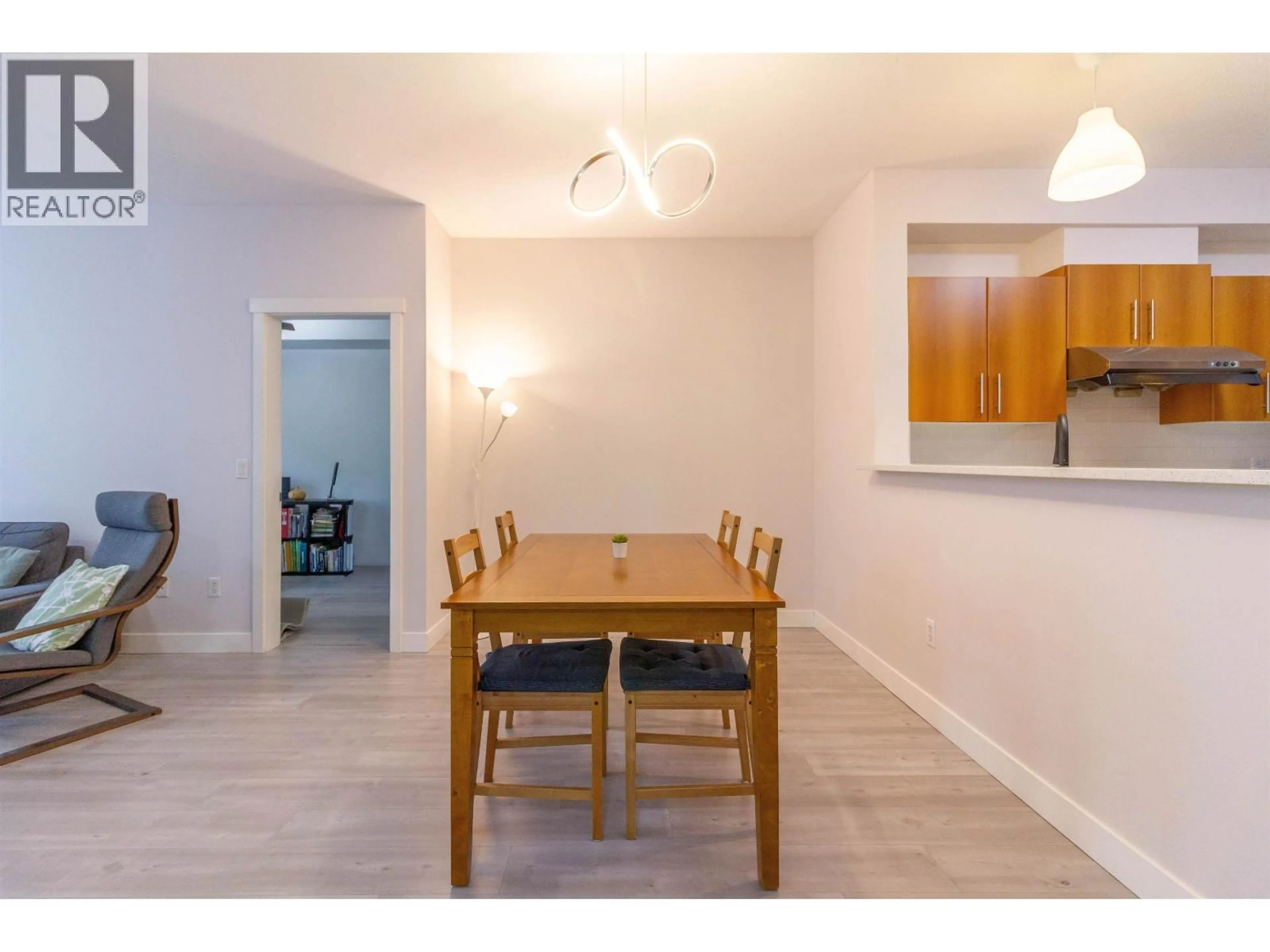 Dining room, unknown for 32 - 9229 UNIVERSITY CRESCENT, Burnaby British Columbia V5A4Z2