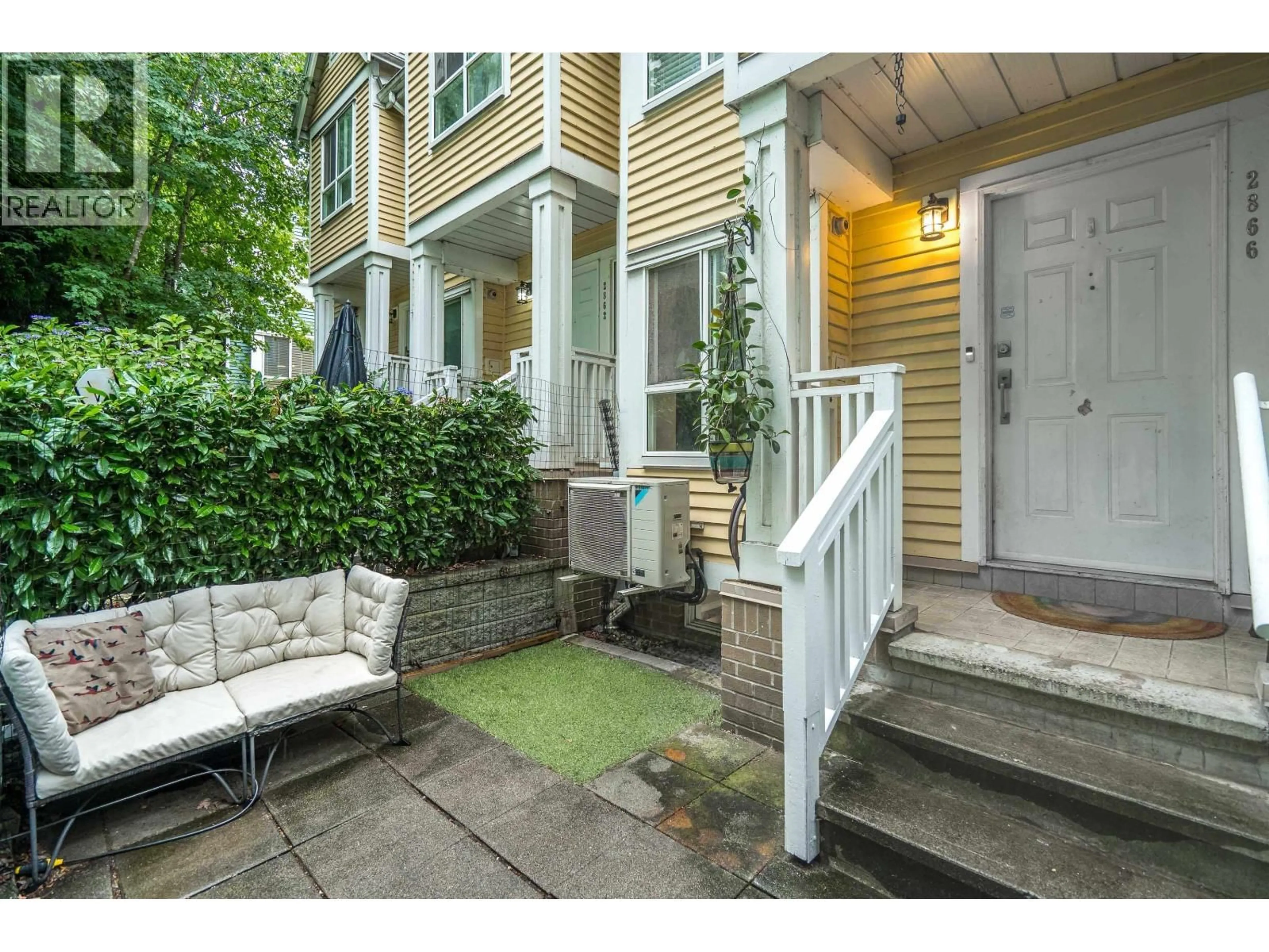 Indoor entryway for 2866 SOTAO AVENUE, Vancouver British Columbia V5S4V1