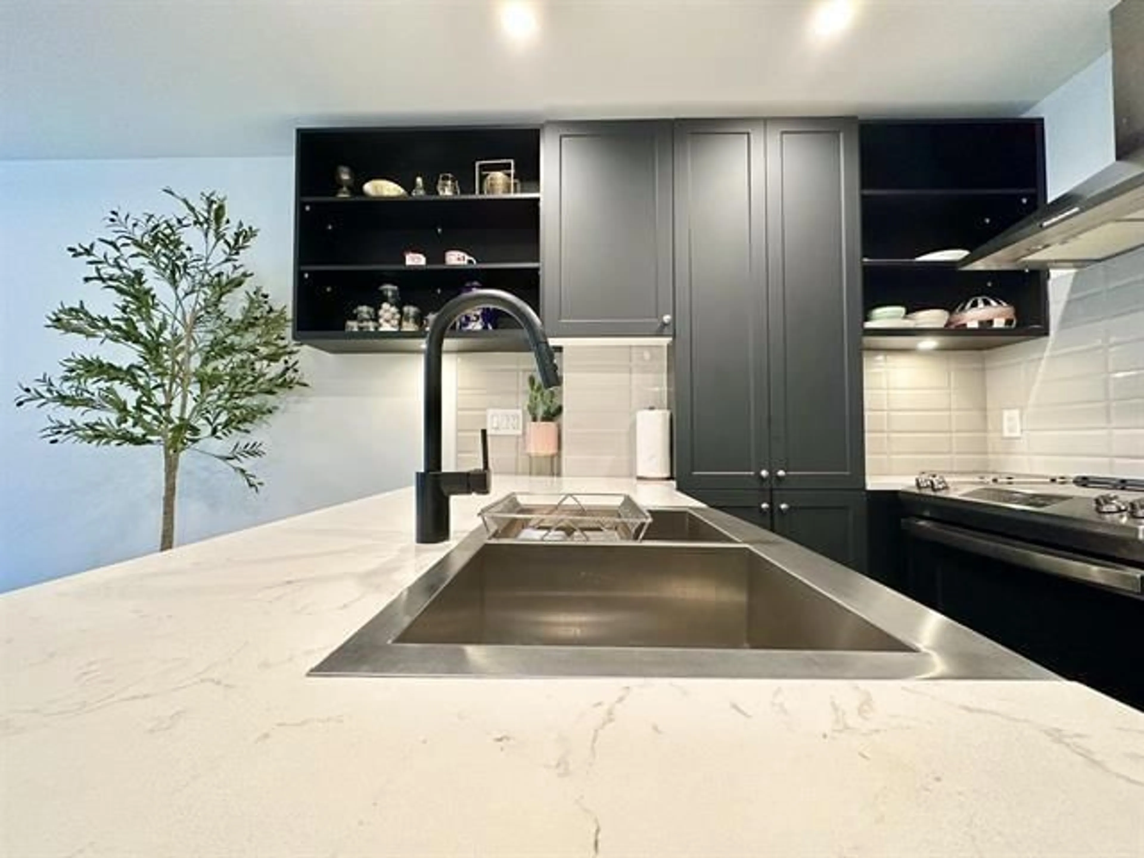 Contemporary kitchen, ceramic/tile floor for B105 - 20487 65 AVENUE, Langley British Columbia V2Y3K5